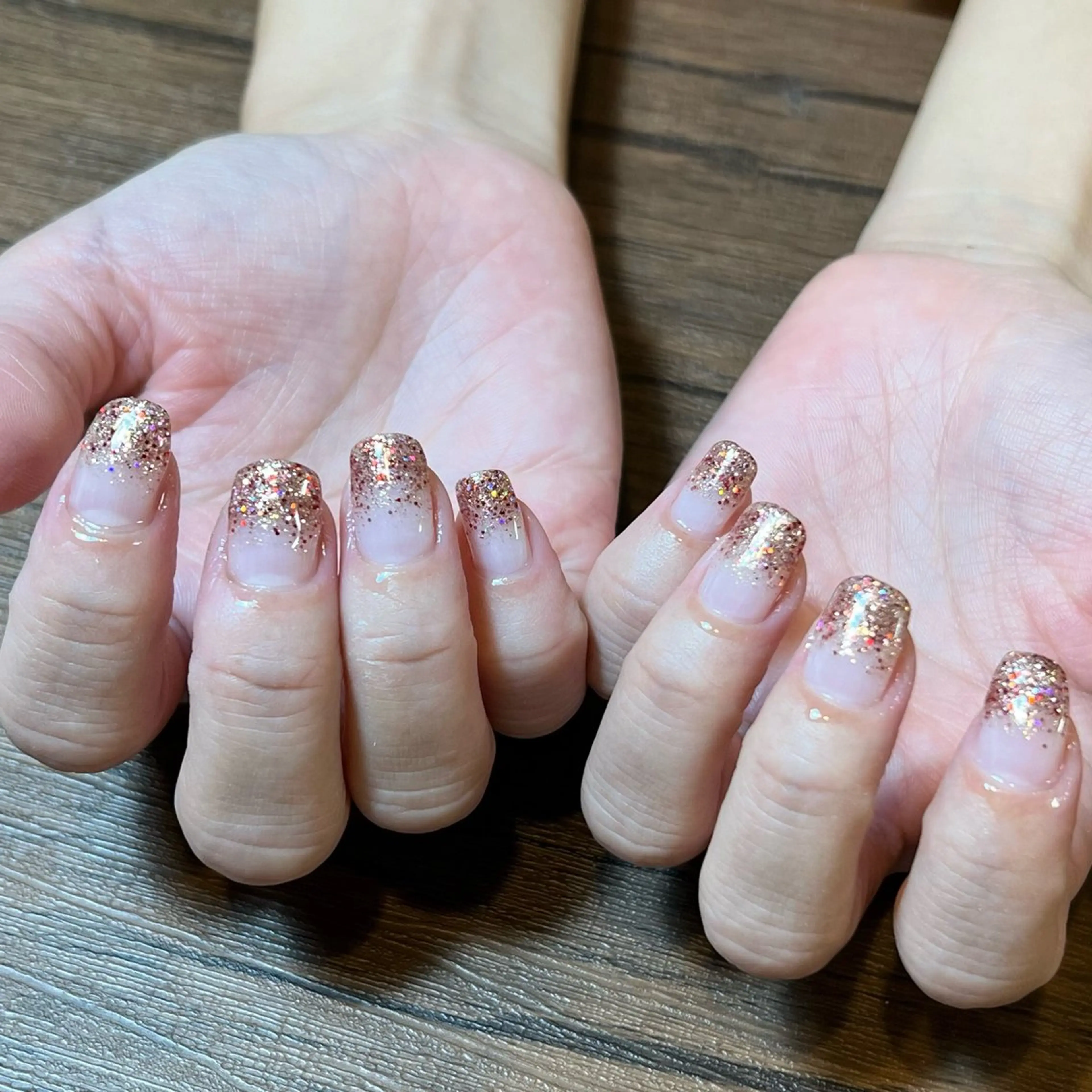 ネイル HENRIETTA NAILSALONのネイルデザイン