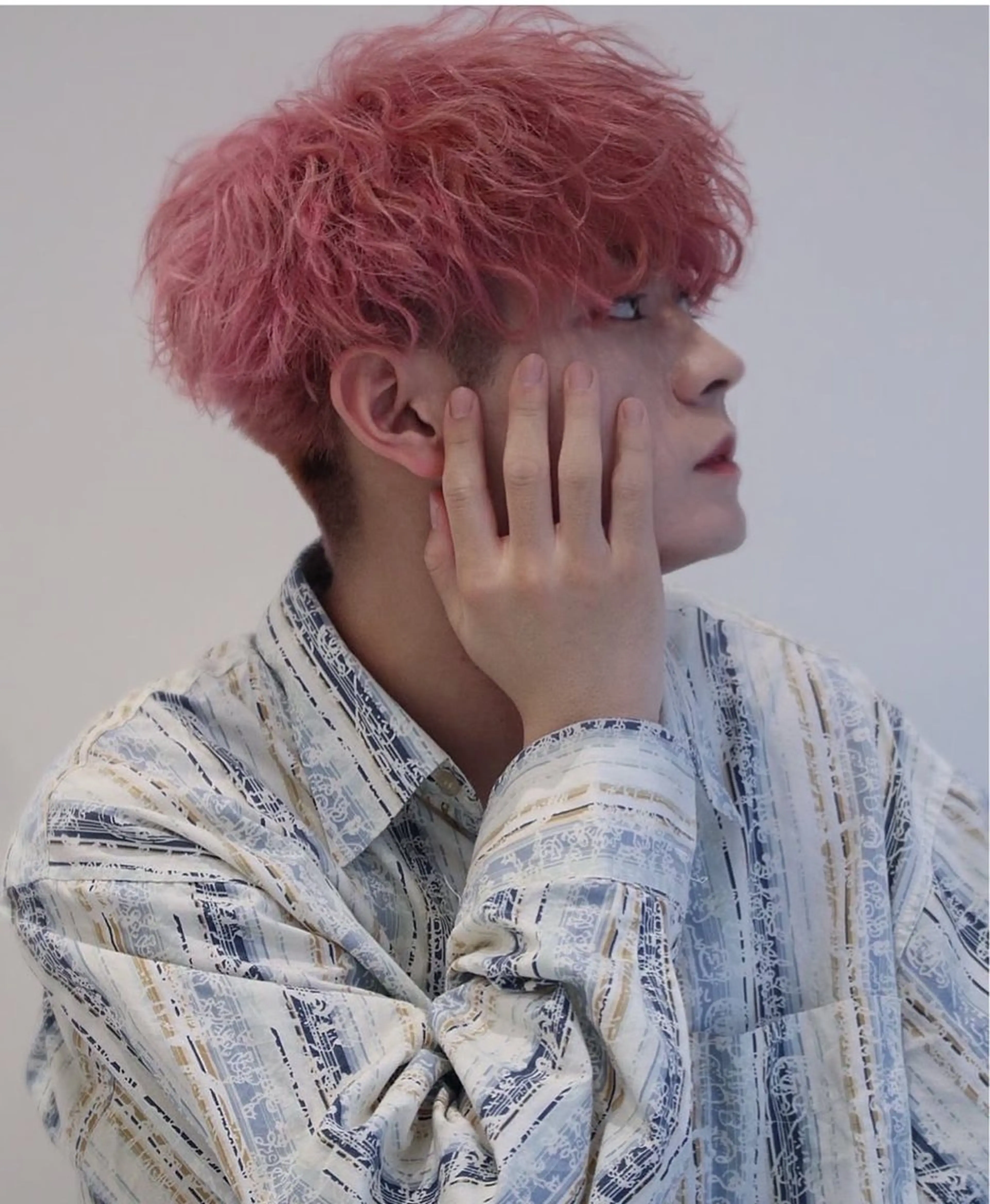 メンズヘアスタイリング&似合わせフルメイクの写真