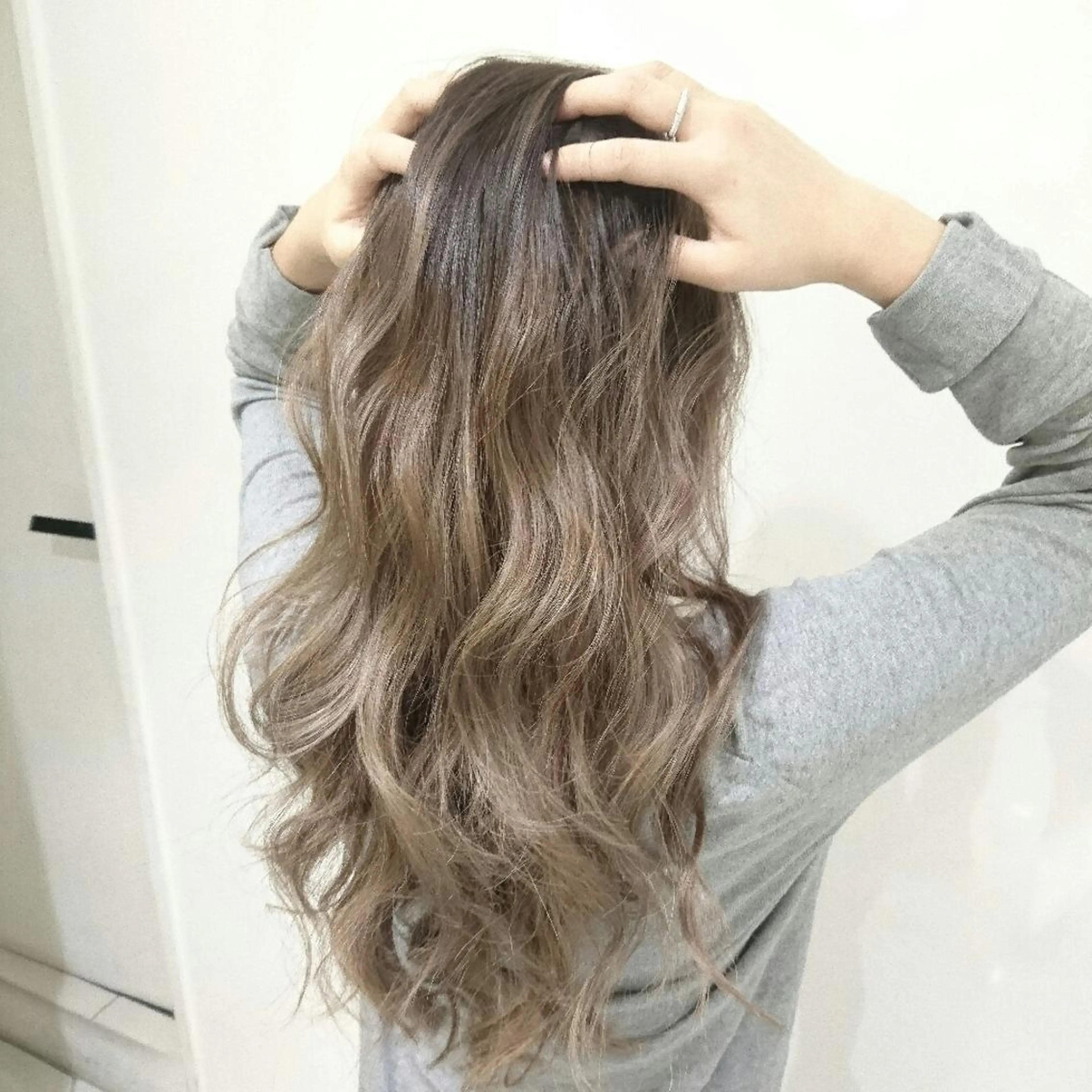 カラー ロング 韓国カラーエクステ 👑代表渡部雅己👑のヘアスタイル