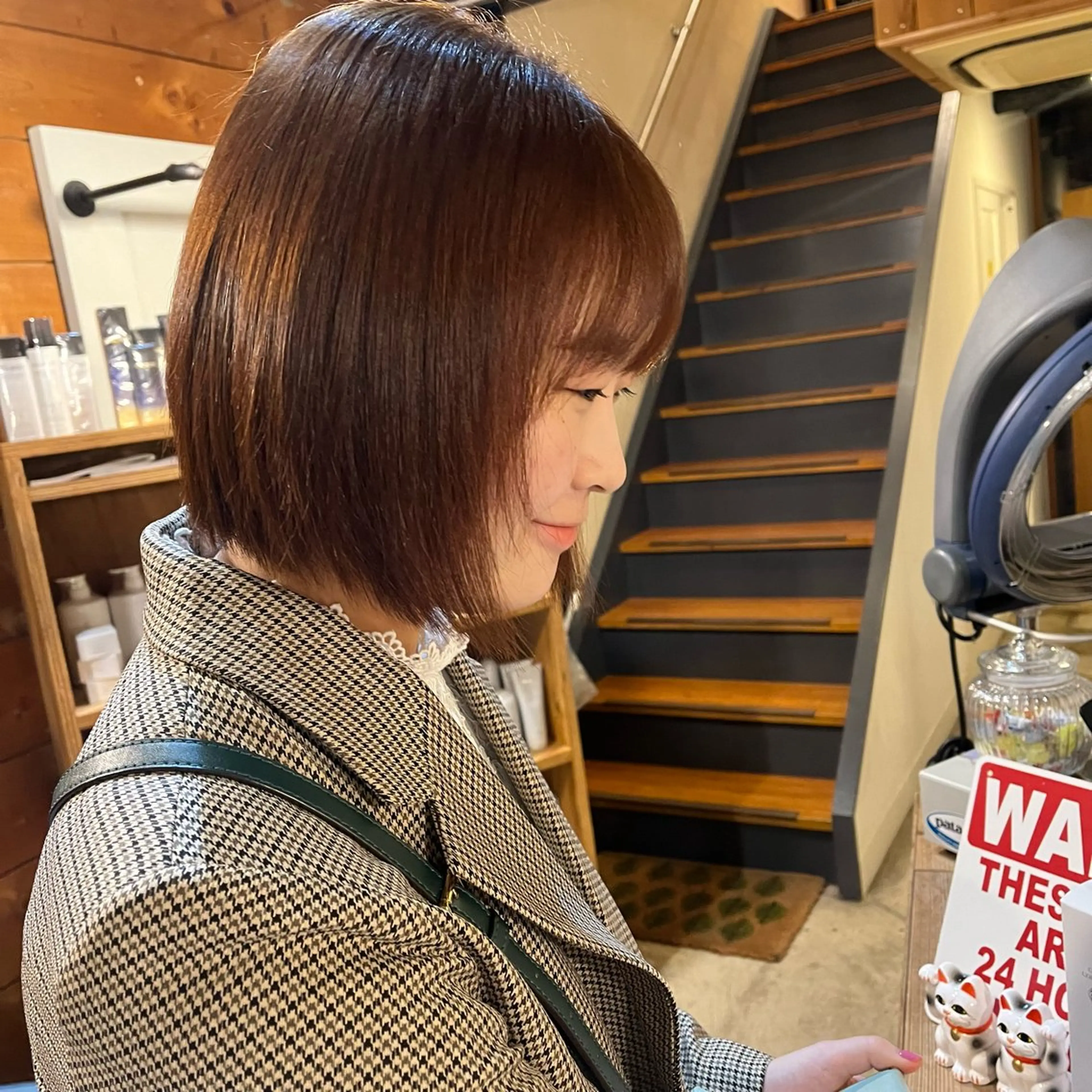 ショート カラー ブラウンカラー オレンジ オレンジブラウン ボブ 岸本 まほのヘアスタイル