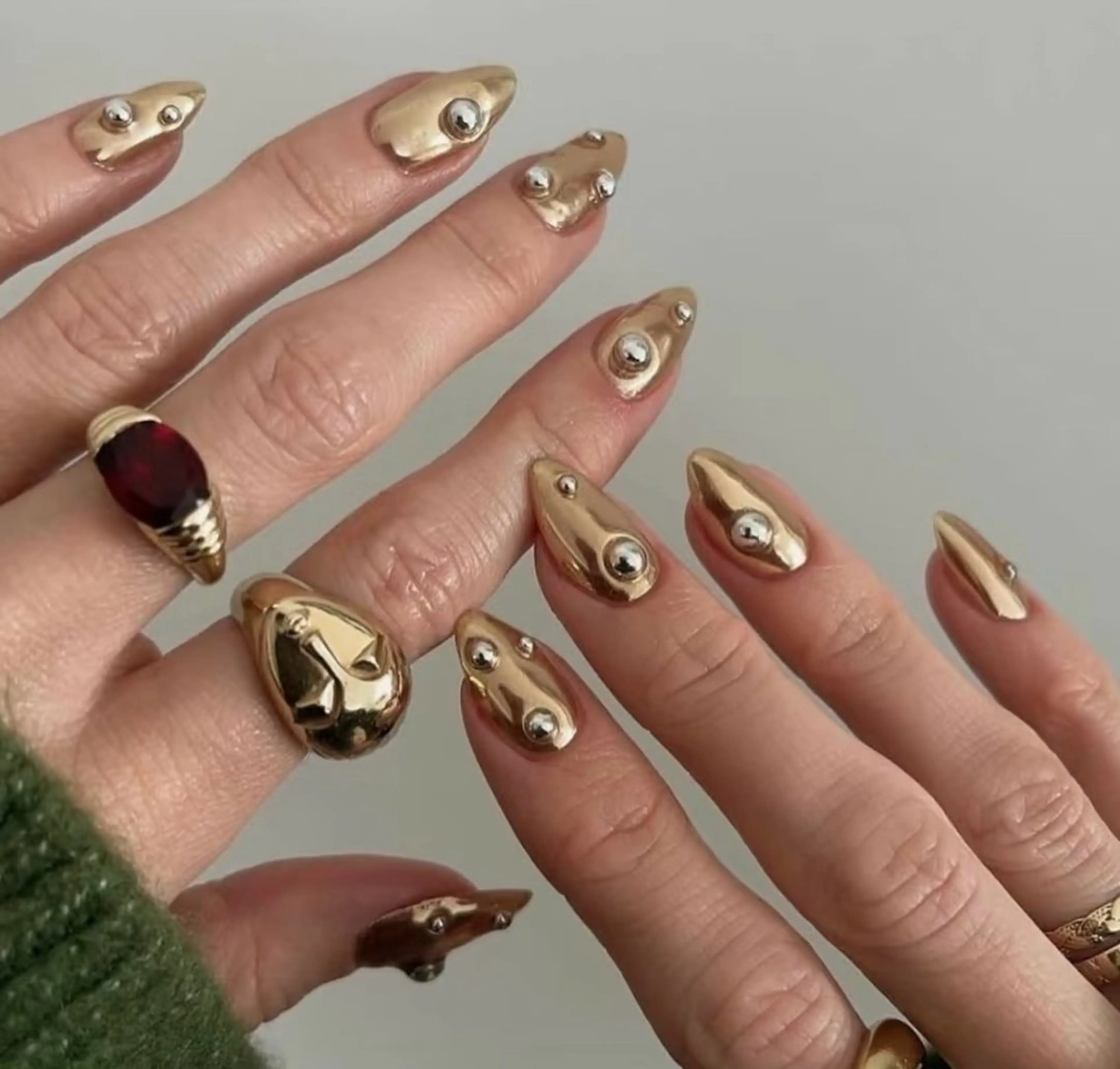 ネイル 高木 維麗絲のネイルデザイン