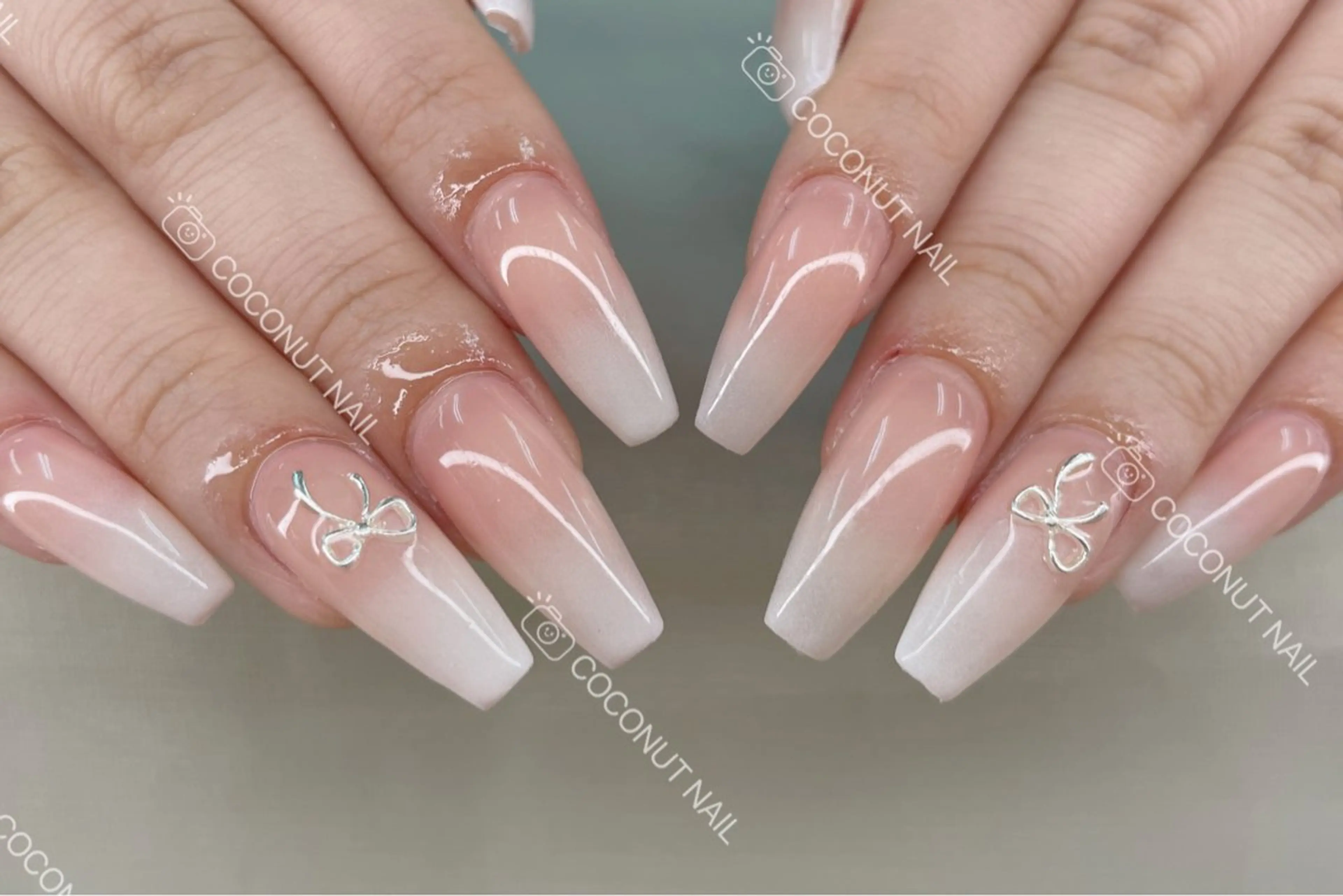 ネイル べっ甲ネイル フレンチネイル キラキラネイル マグネットネイル 大理石ネイル(マーブル) ハンドネイル 神田 ココナッツのネイルデザイン