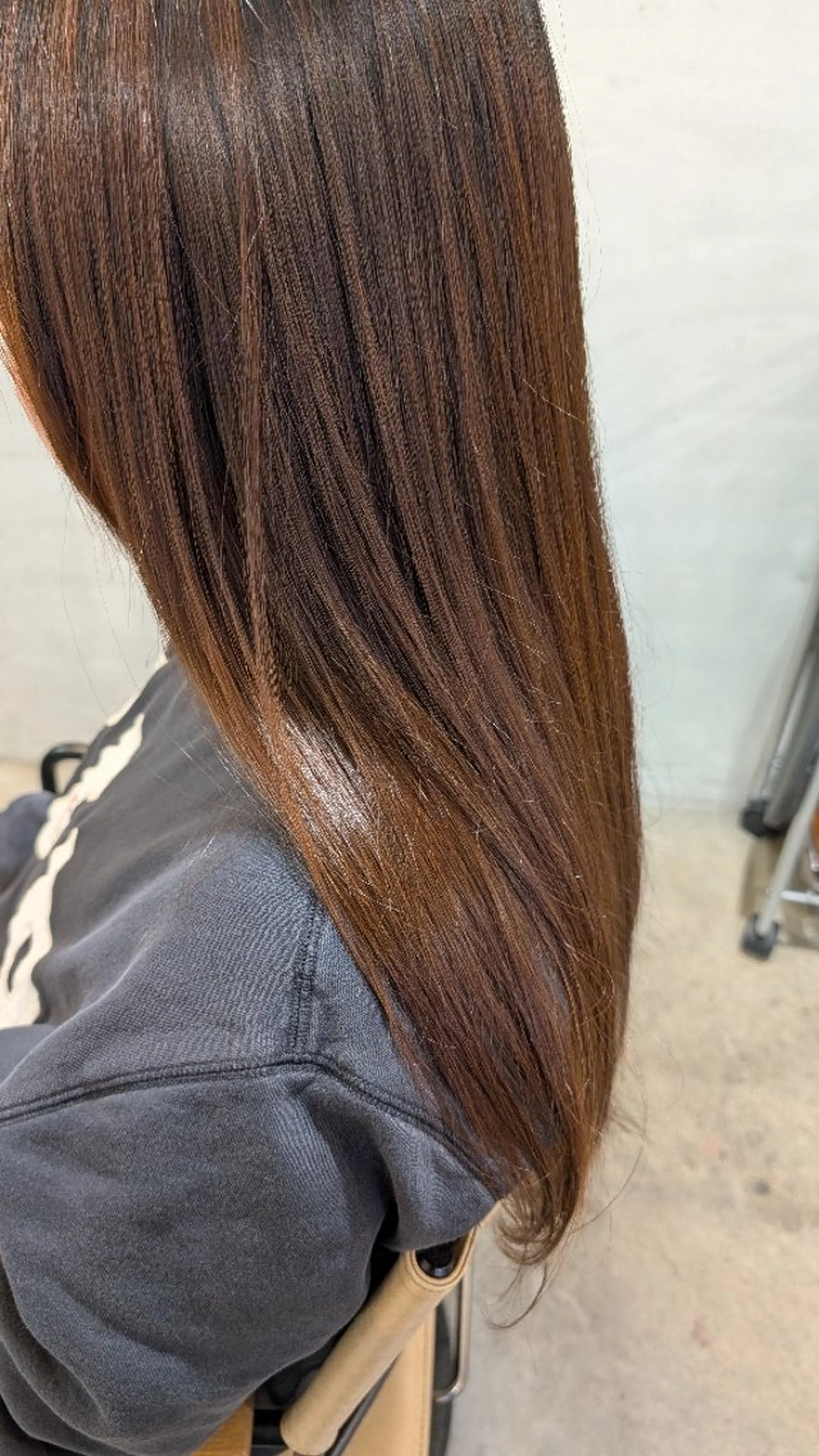 ロング カラー ブラウンカラー カット ヘアカラー トリートメント 【女性限定】 しおりのヘアスタイル