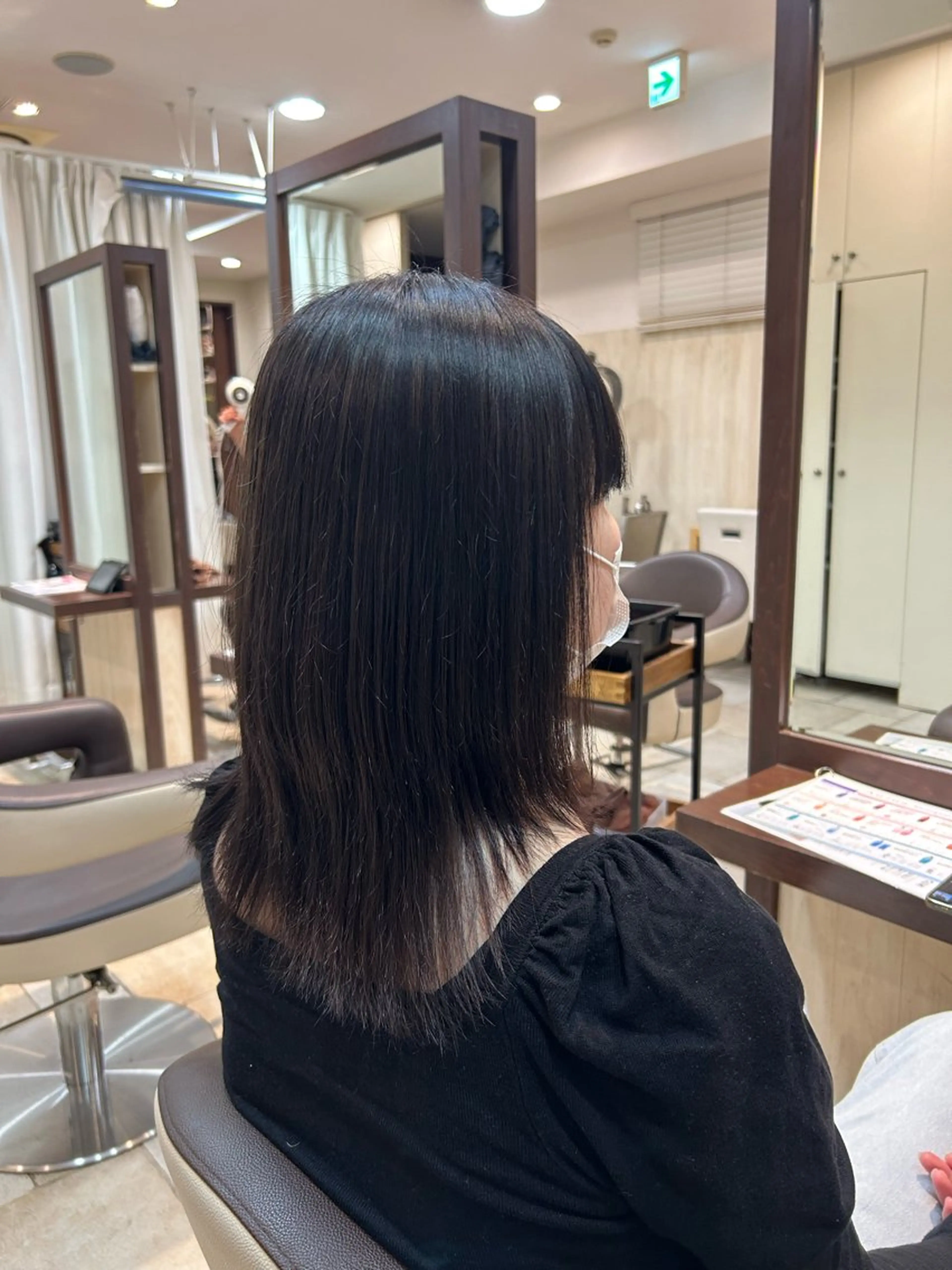 カラー ヘアカラー 脇野 真琴のヘアスタイル