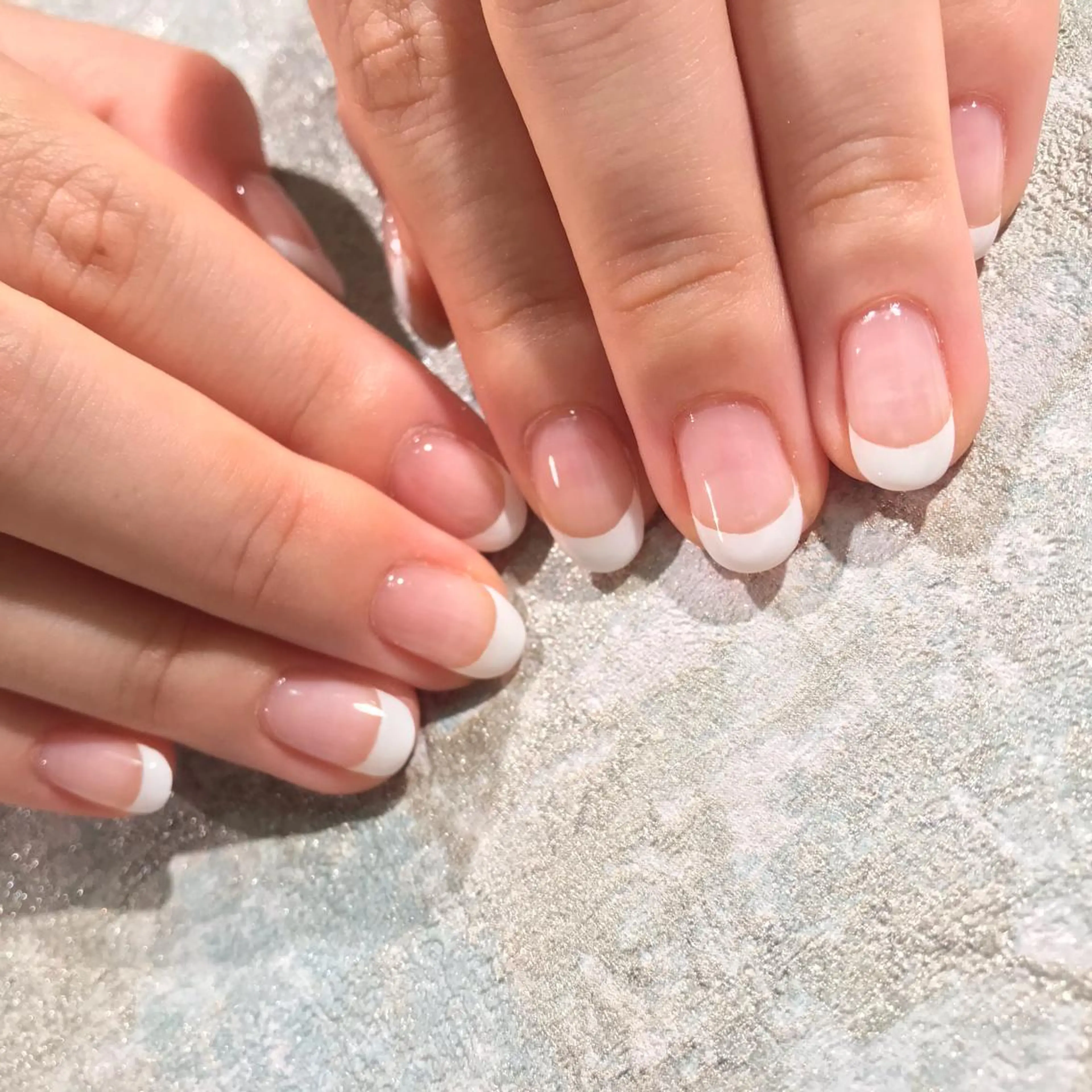 フレンチネイル（ハンド・オフあり)の写真