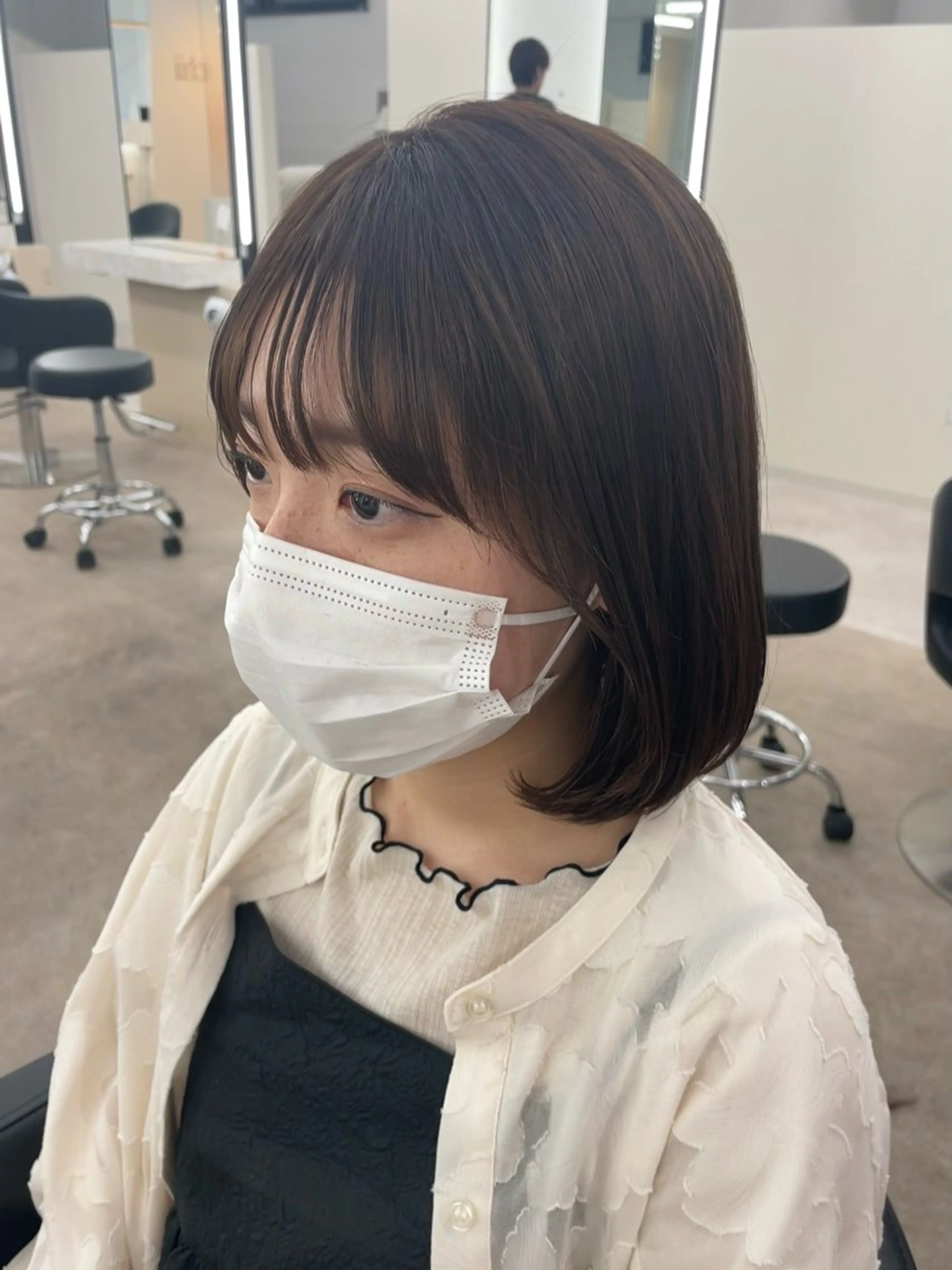 ショート ボブ 縮毛矯正 カット ヘアカラー トリートメント ヘッドスパ ボブ顔周りカット honokaのヘアスタイル
