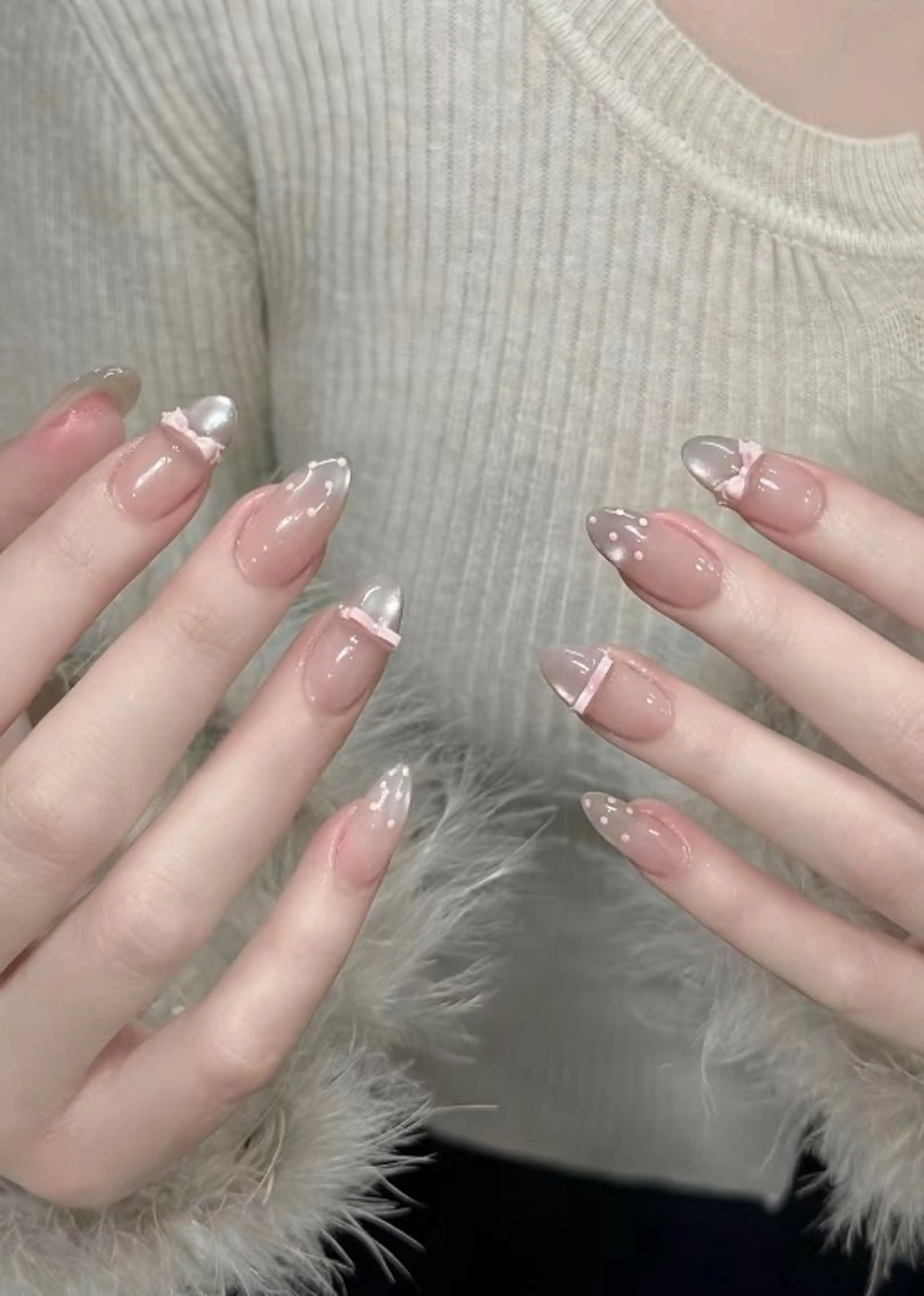 カラー グラデーションカラー ピンクカラー ハンドネイル AIN Nailのネイルデザイン