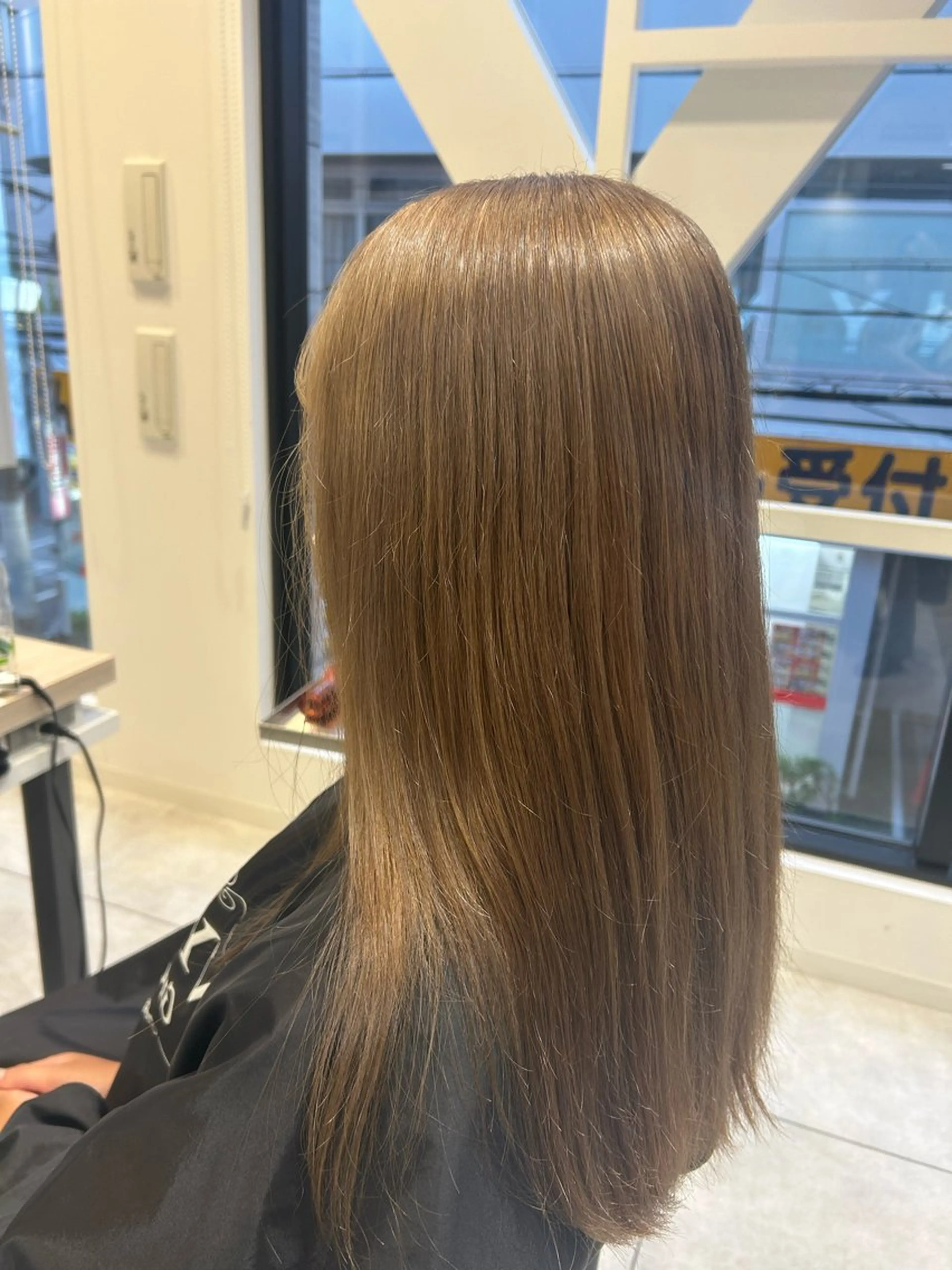 カラー ベージュカラー ブリーチ 《.Xian》ミサキ /艶髪/メンズパーマのヘアスタイル