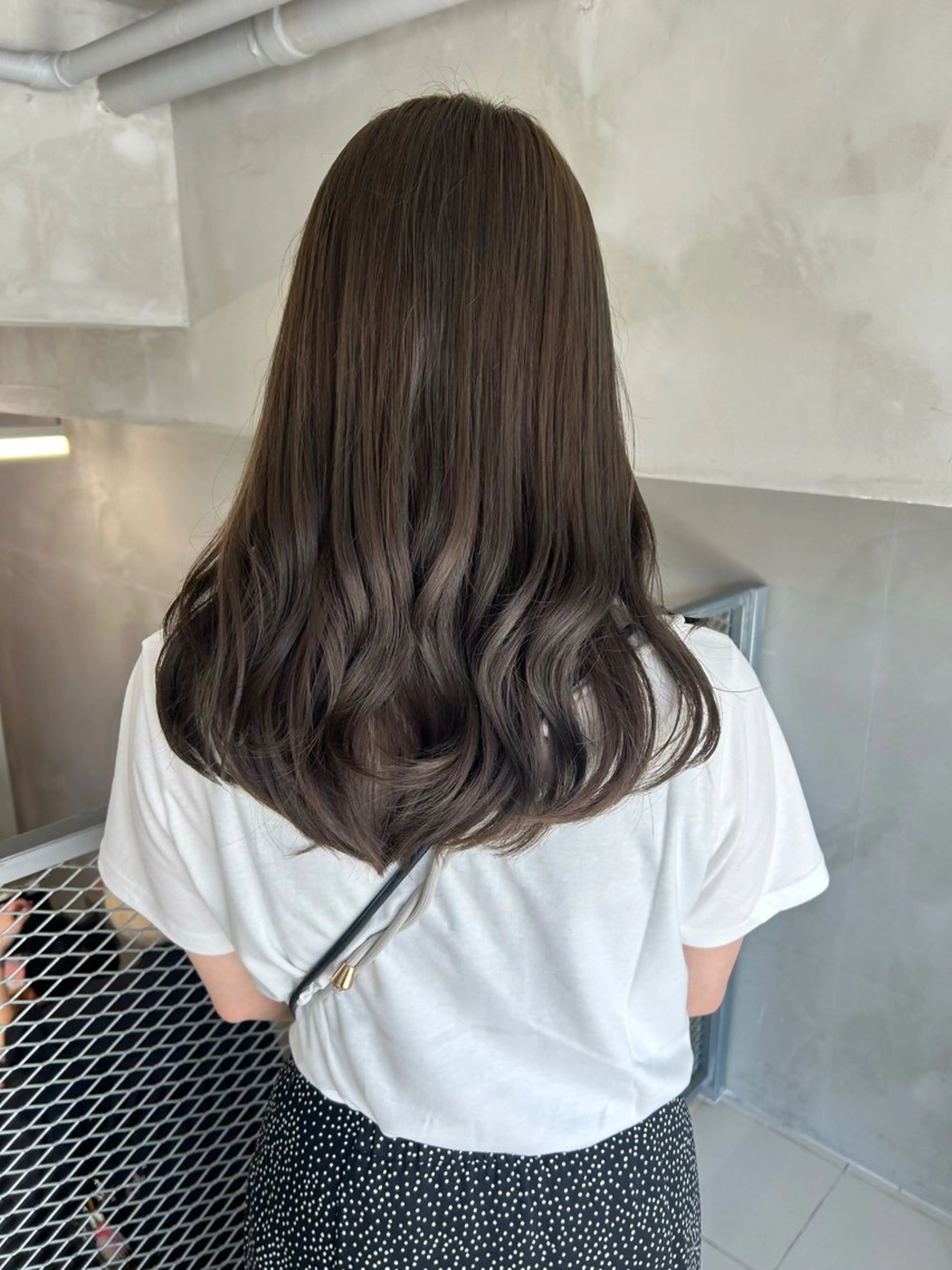 セミロング カラー グレージュ カット ヘアカラー トリートメント 透明感カラー🫧 nanohaのヘアスタイル