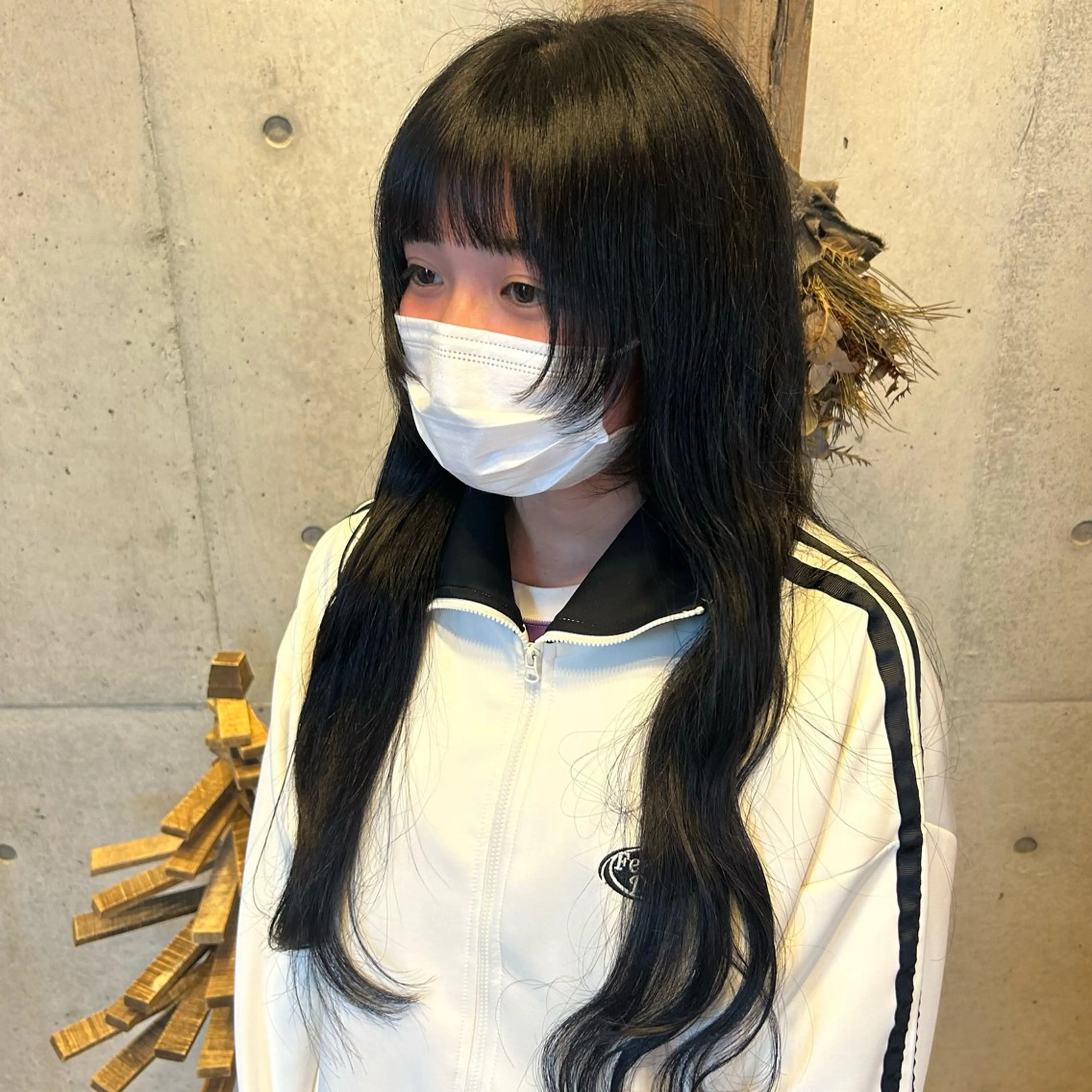 ロング 丸山 莉世のヘアスタイル