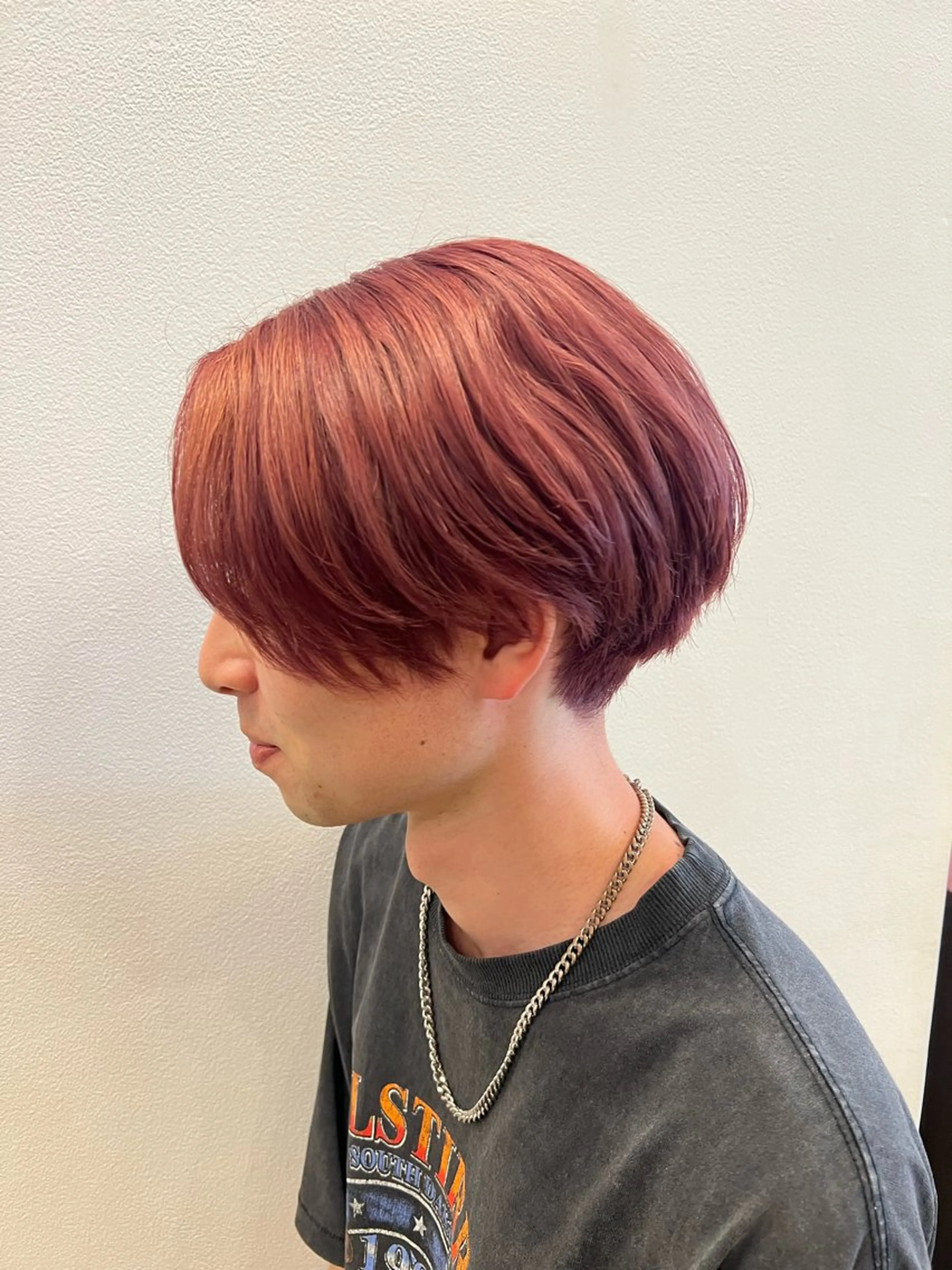 カラー メンズ ピンクカラー レッドカラー 宮田 かやののヘアスタイル