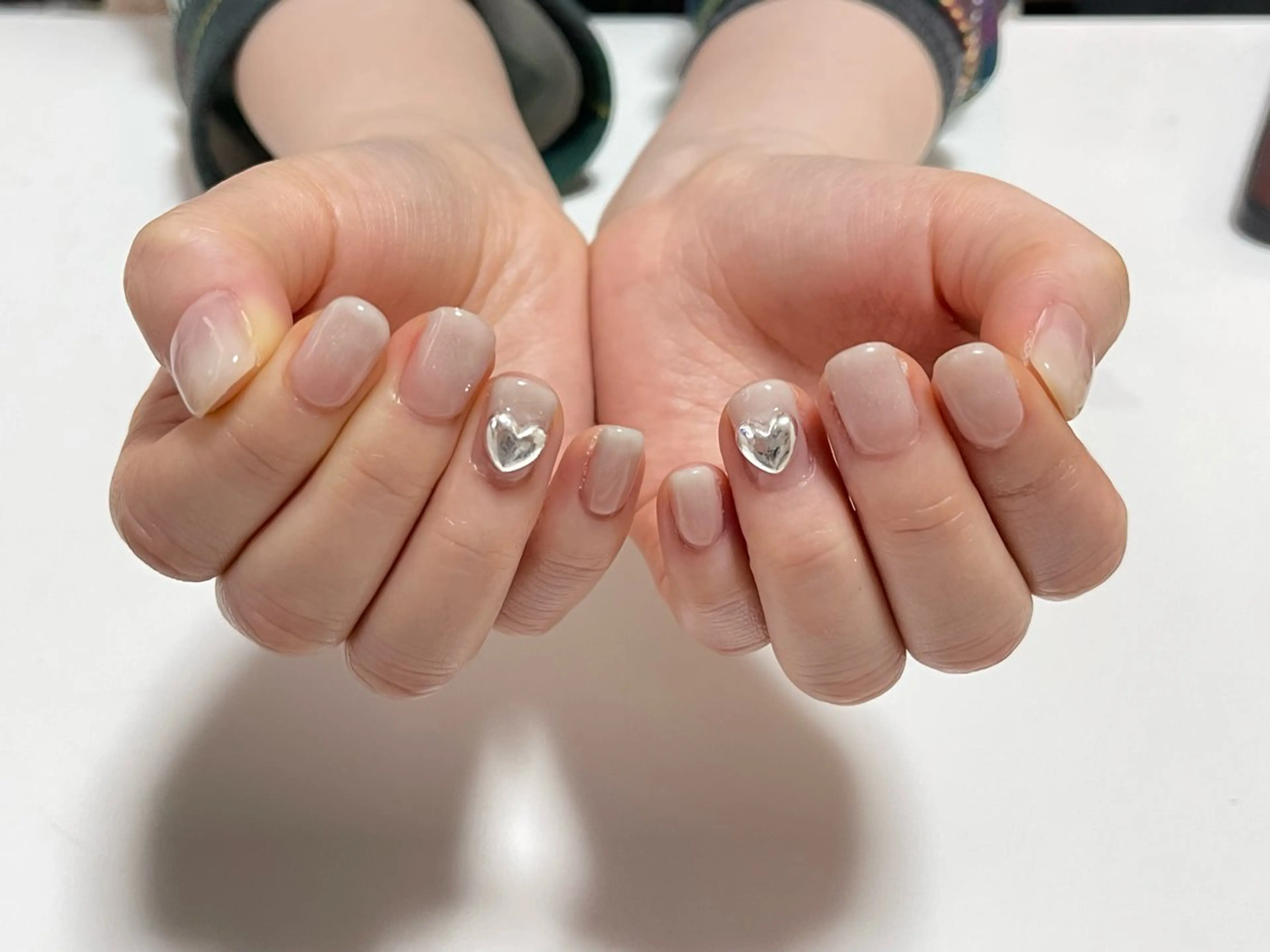 ［自爪］ワンカラー(100色から選択)パラジェルベースにて爪を傷ませずネイル！パーツ1部無料！の写真