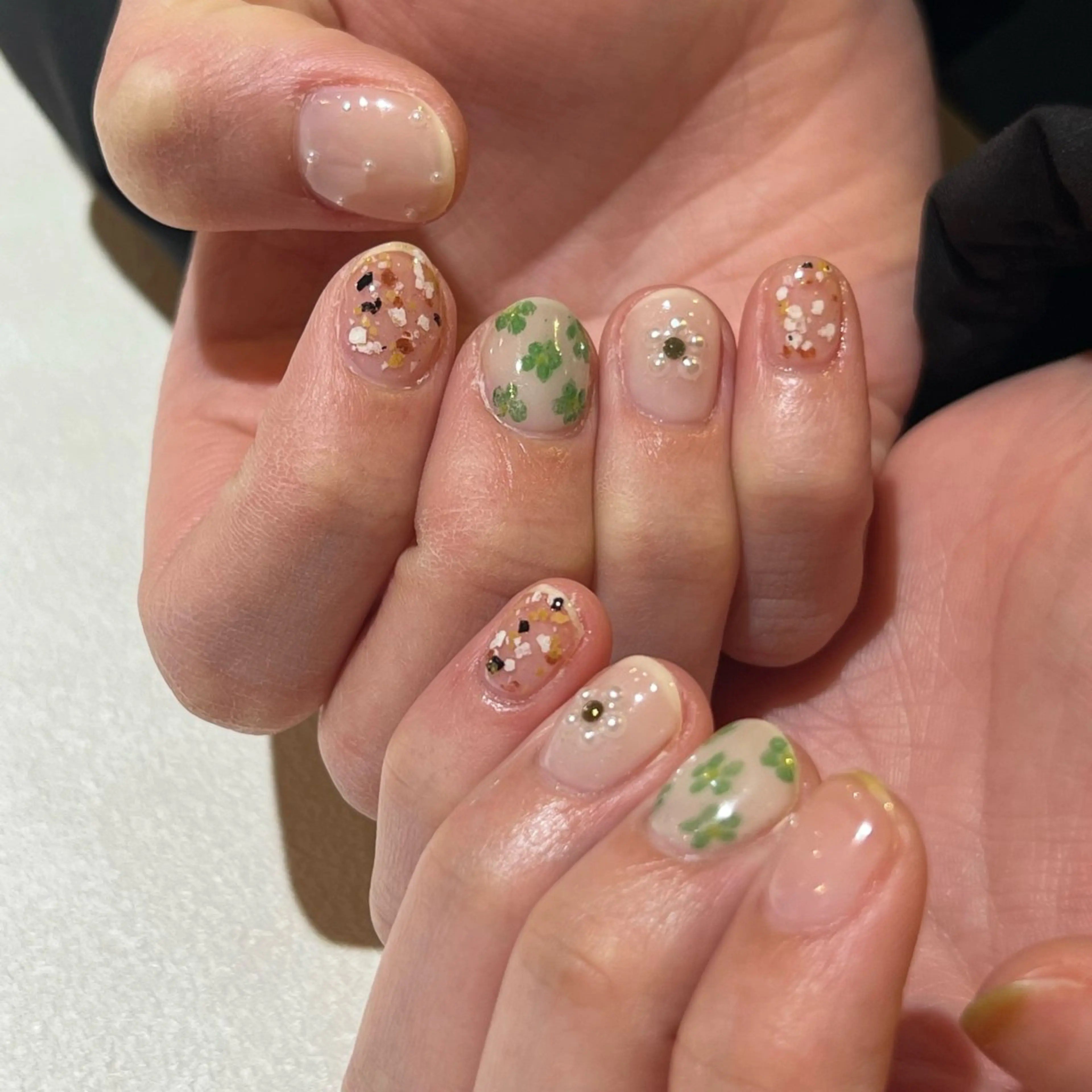 ネイル AlohaLuana 🌺jrネイリストのネイルデザイン