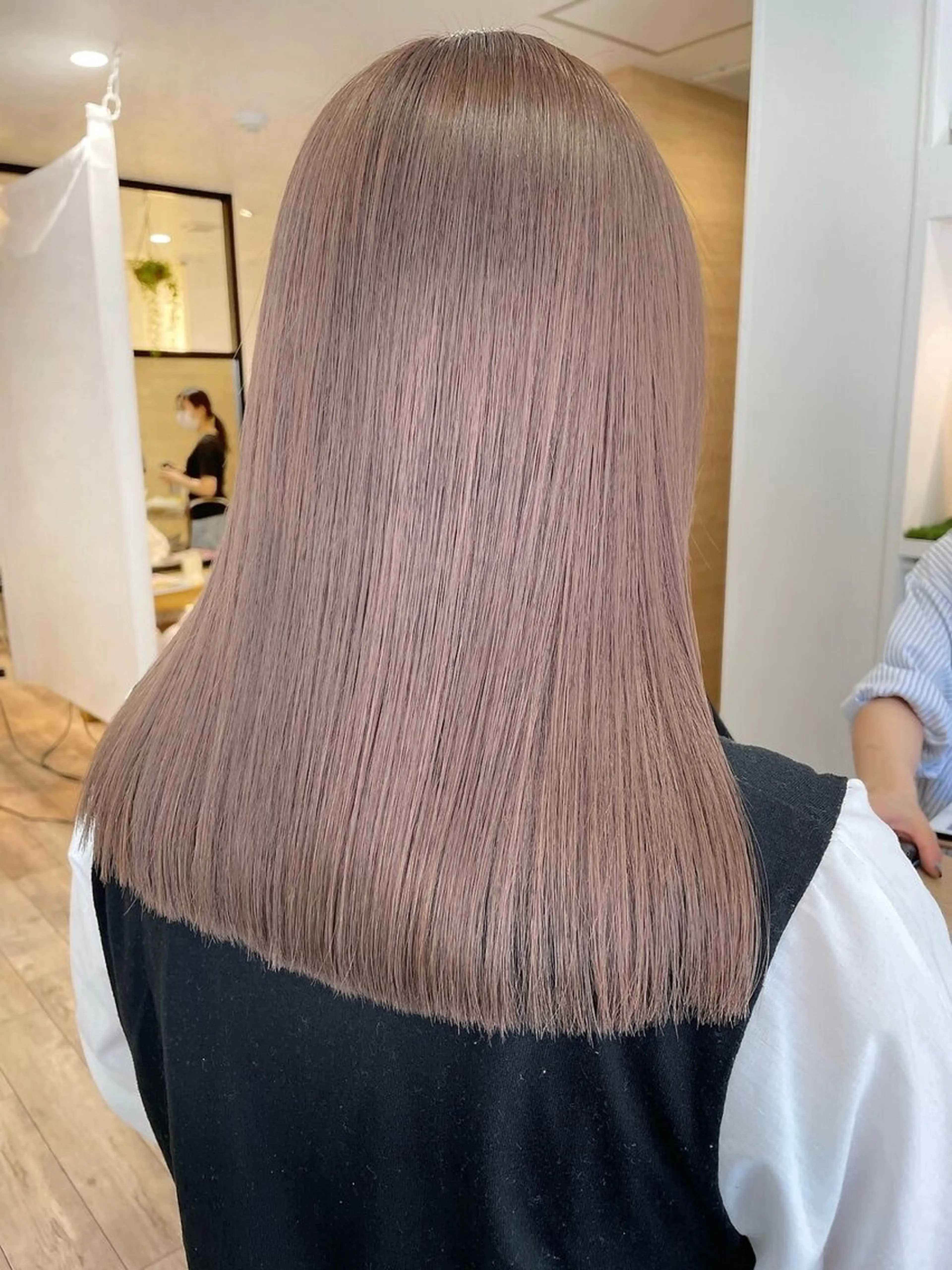 艶感カラー【ダメージ少ない薬剤使用】（ワンカラー/暗髪/就活/アッシュ/グレージュ/ラベンダー/ピンク/暖色/オリーブ）の写真