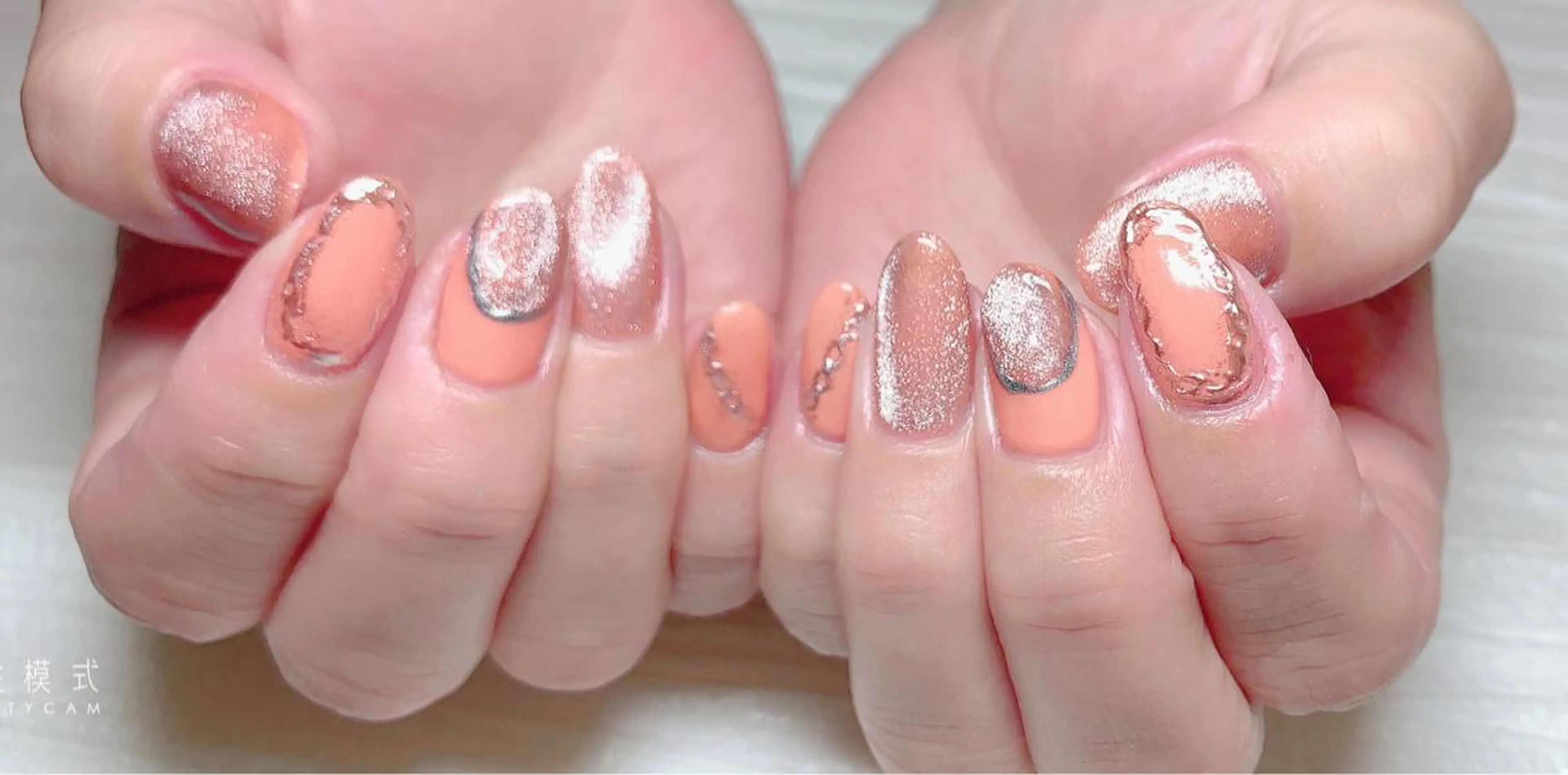 ネイル ミラーネイル ニュアンスネイル SYR nail salonのネイルデザイン
