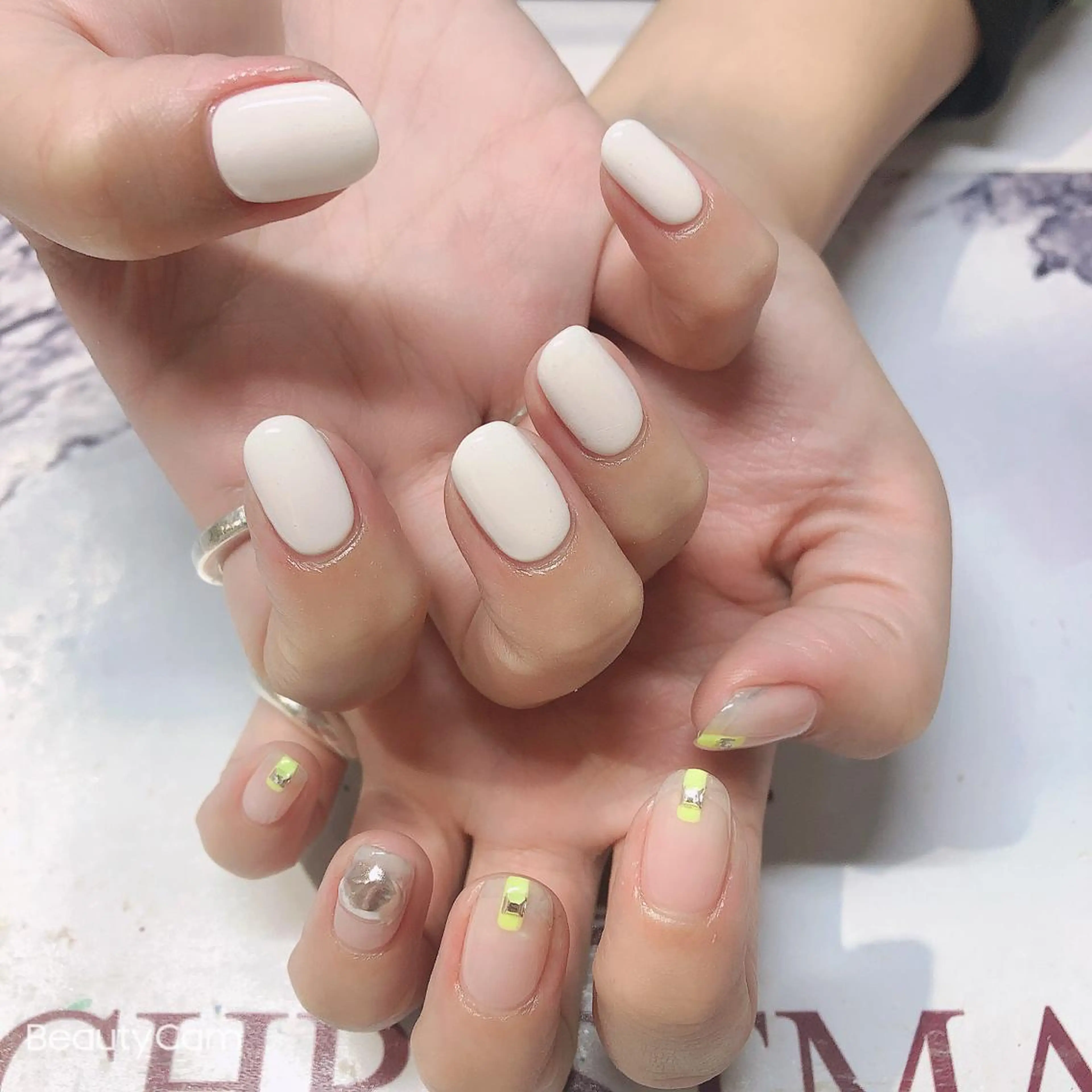 ネイル ガレンドウ 白澤 愛子のネイルデザイン