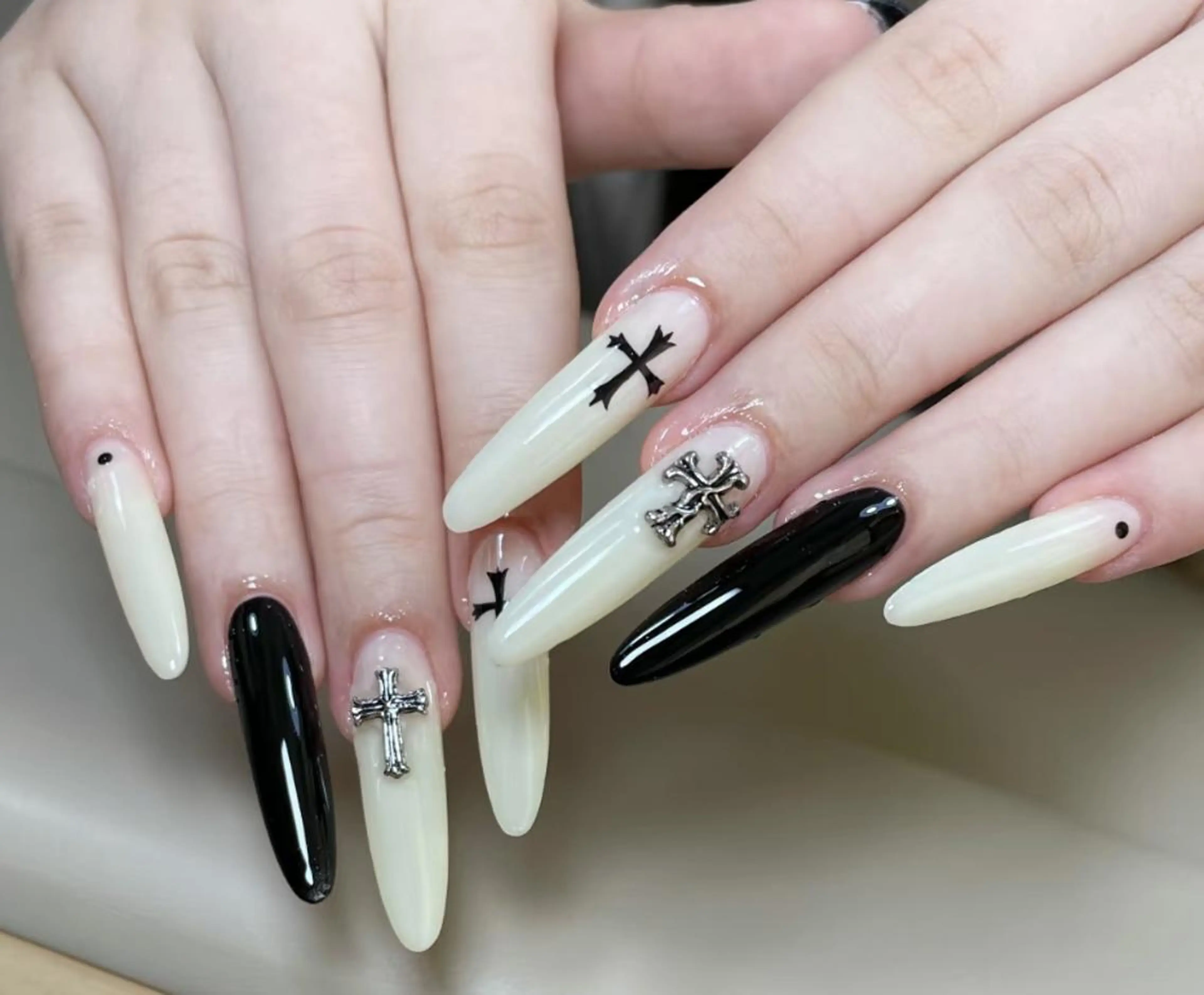 ネイル ハンドネイル ハンドケア 🍑 momo_nailのネイルデザイン