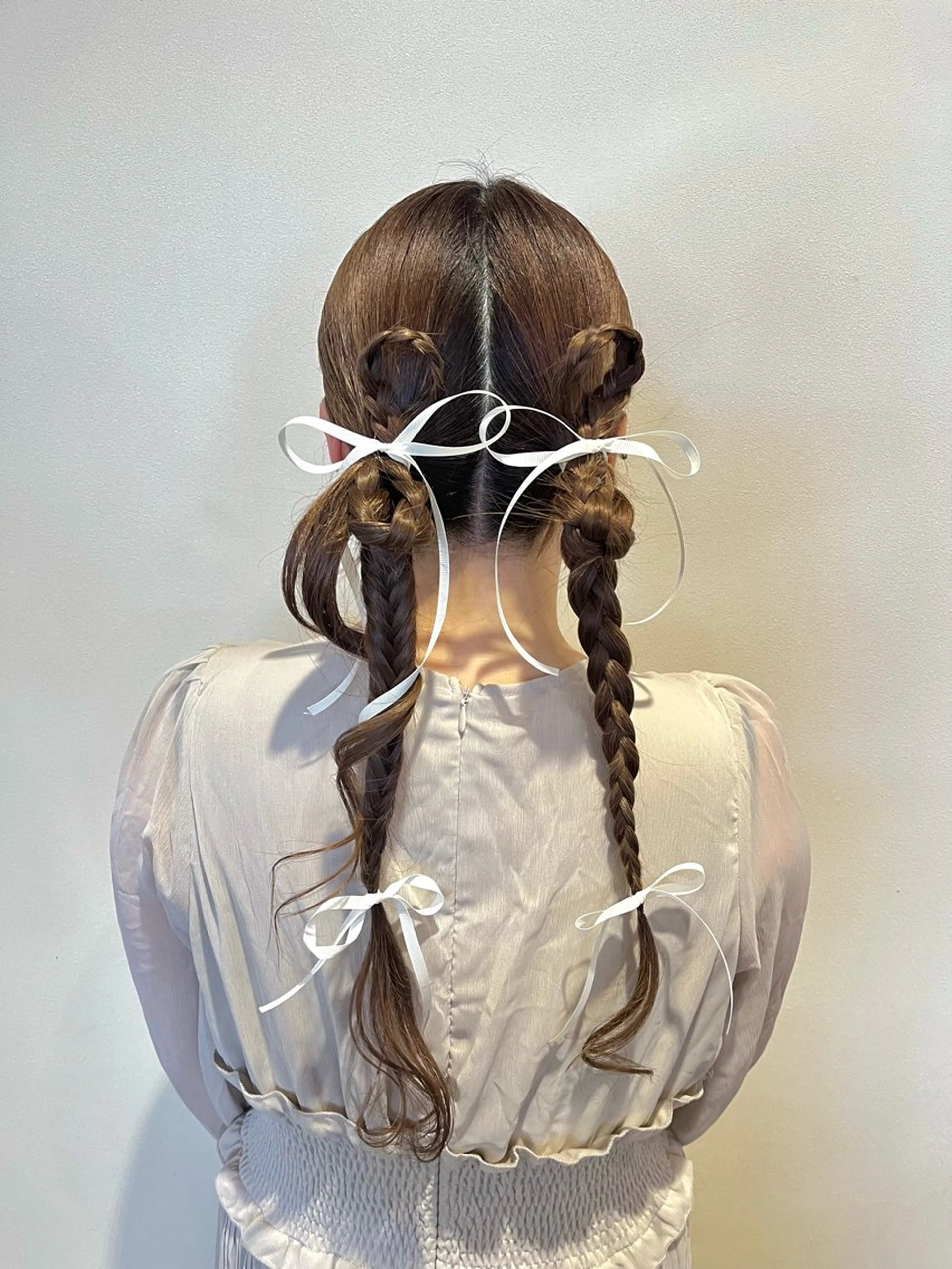 ロング ヘアアレンジ 結婚式・ブライダル 韓国風ヘア 栗林 姫花のヘアスタイル