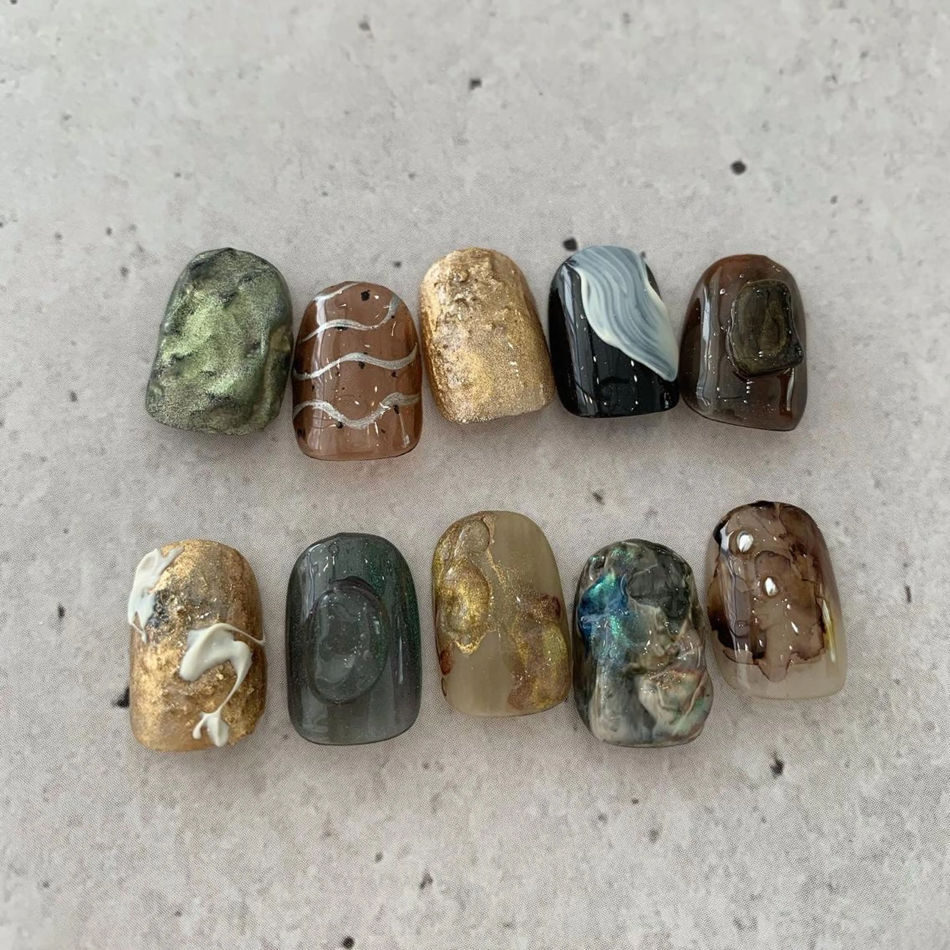 ネイル LETTER_& SAKIのネイルデザイン