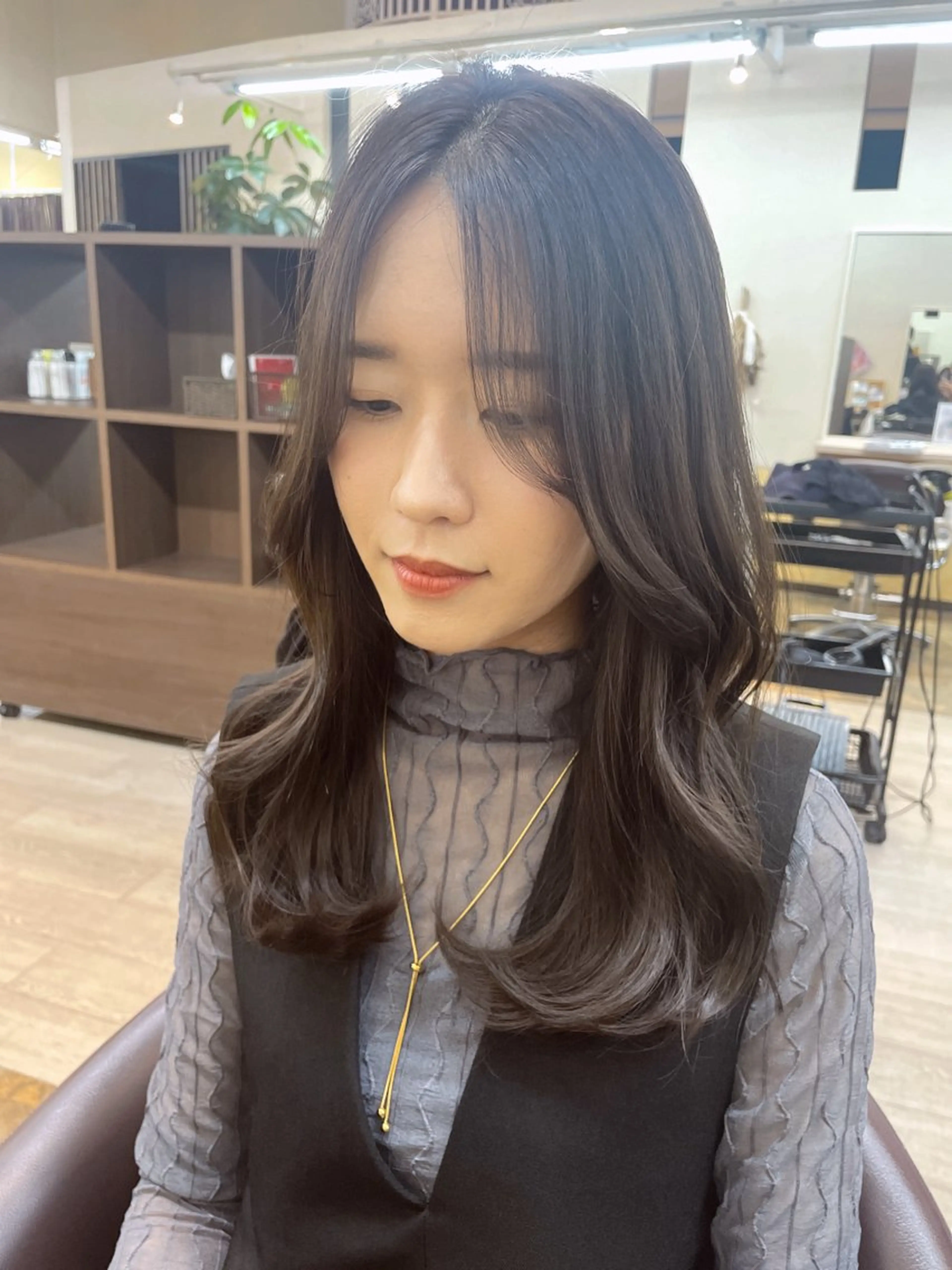 ロング 韓国風ヘア レイヤーカット 🩵loa/ akane🩷のマツエク・マツパデザイン