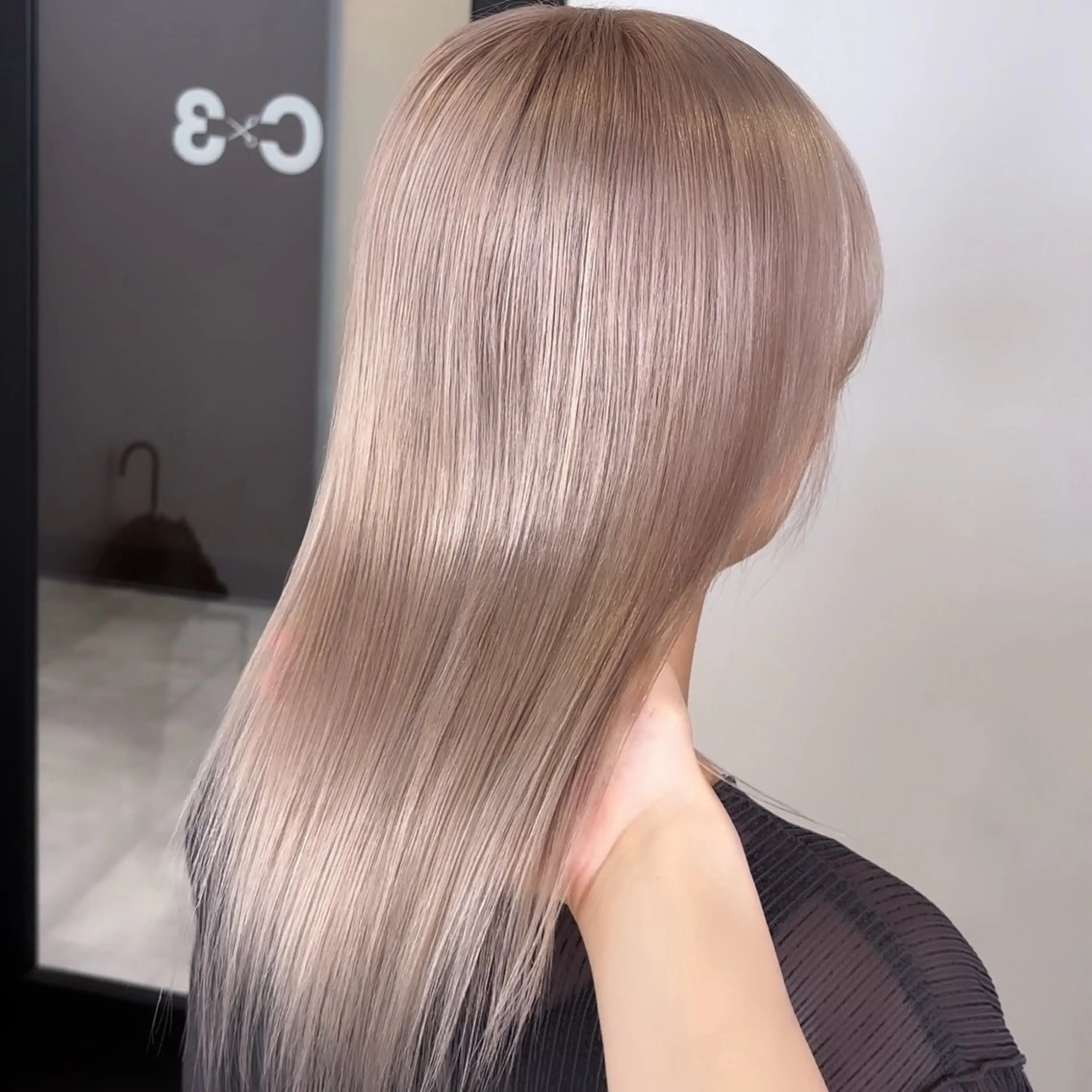 セミロング カラー ヘアカラー Ren. 🦋デザインカラーのヘアスタイル