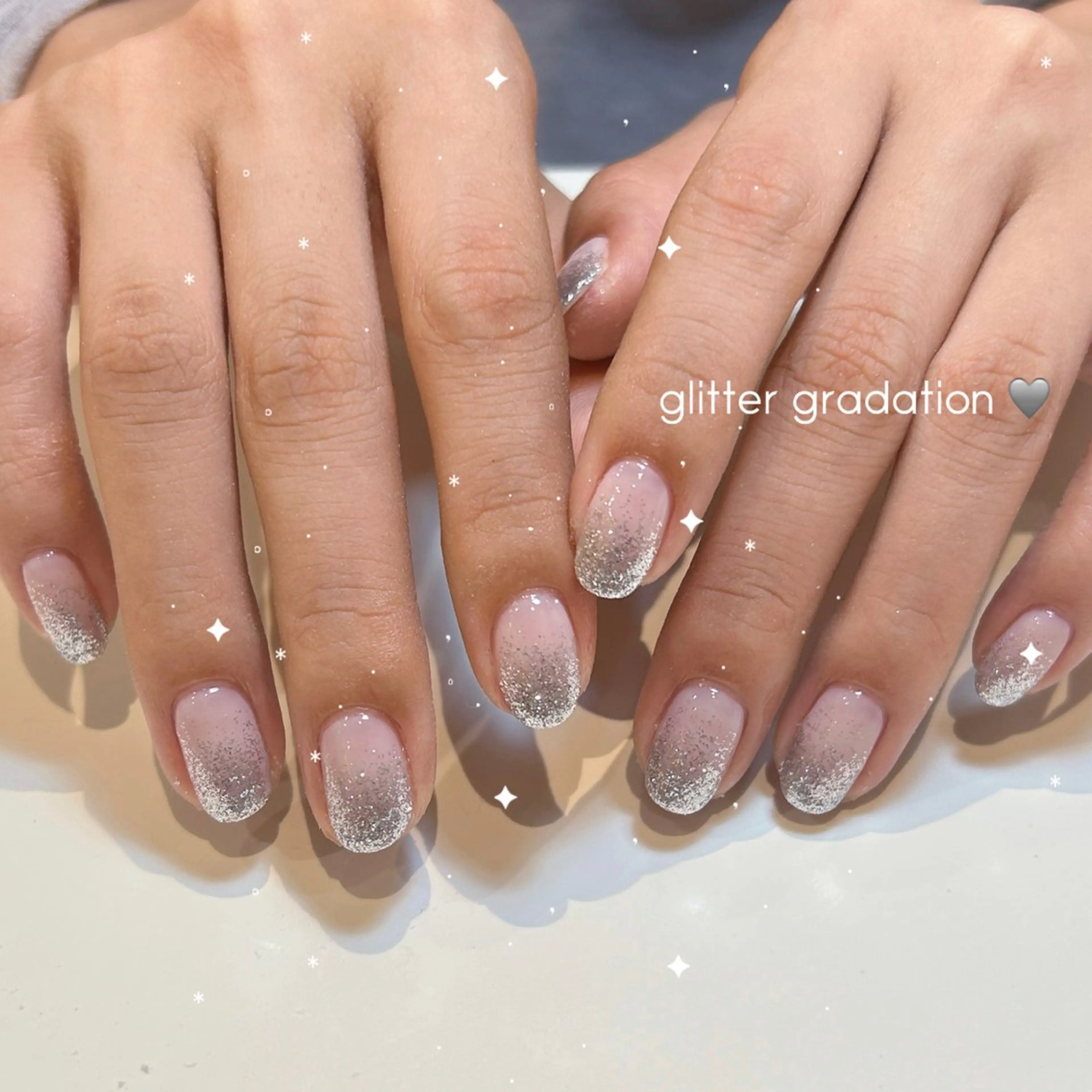 ネイル グラデーション ラメ(グリッター) ラメグラデーション sayuri ໒꒱のネイルデザイン