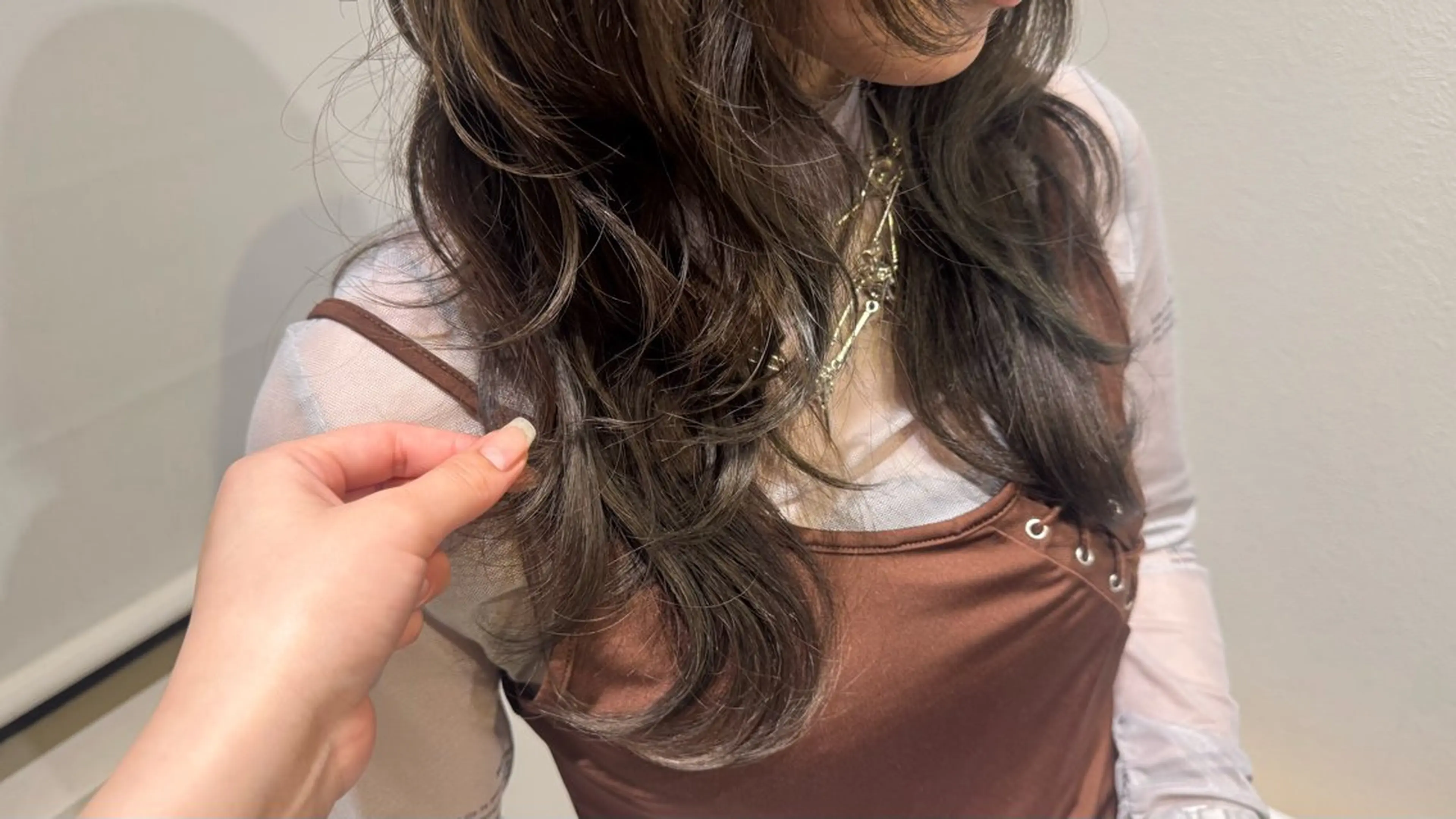 30%OFF‼️似合わせカラーとソムリエが施術するトリートメント、ヘッドスパの写真