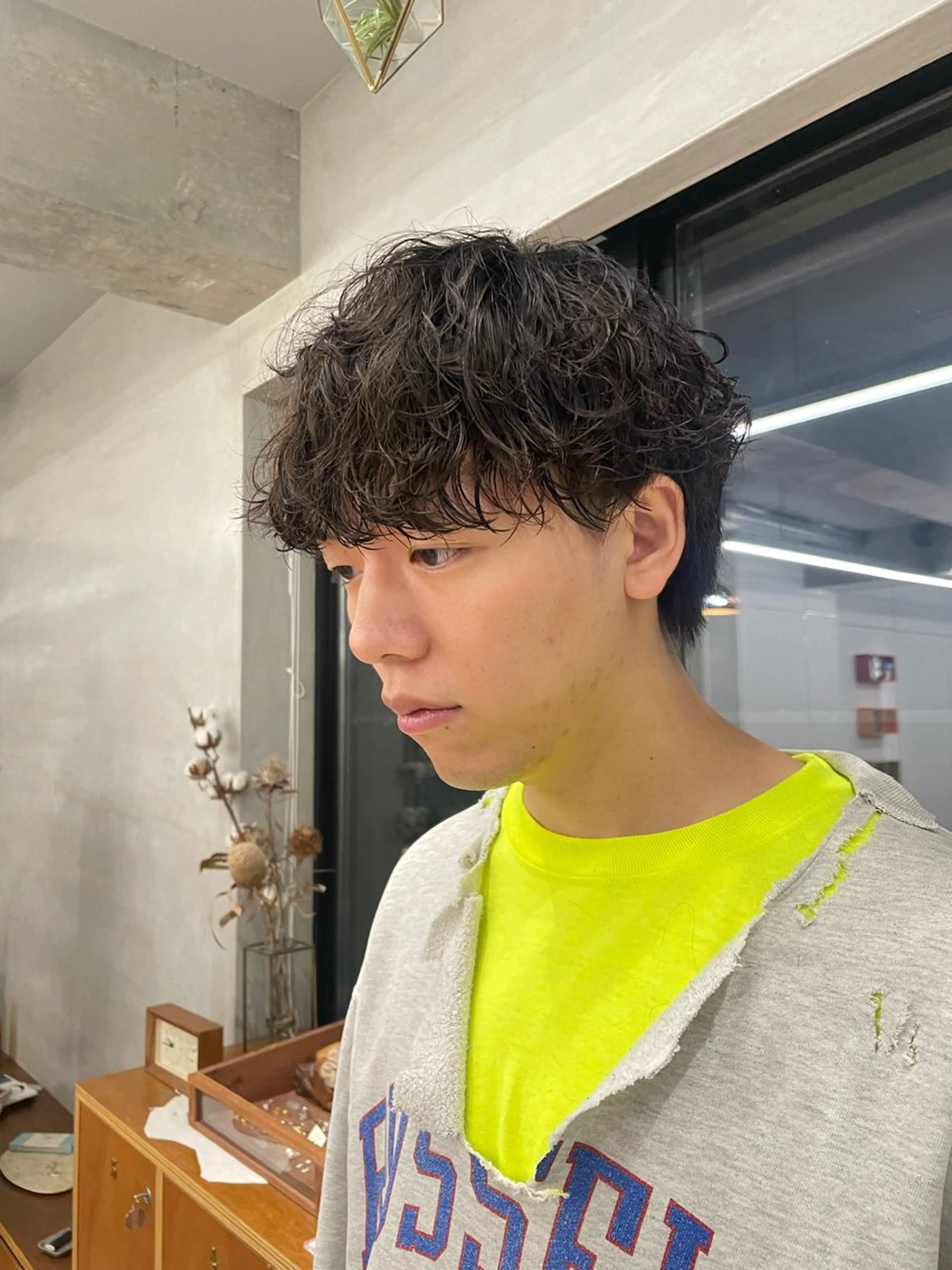 パーマ メンズ 波巻きパーマ 鶴井 美空のヘアスタイル