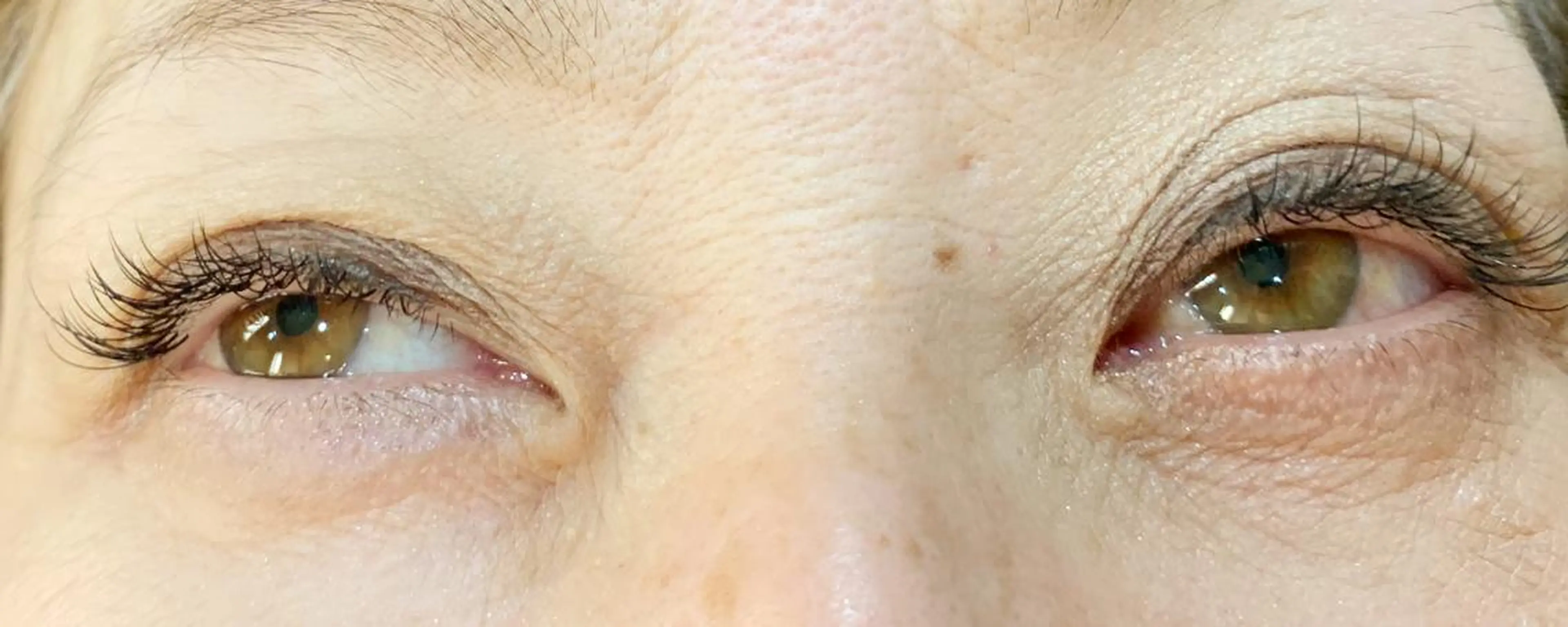 マツエク・マツパ 高橋 春菜のヘアスタイル