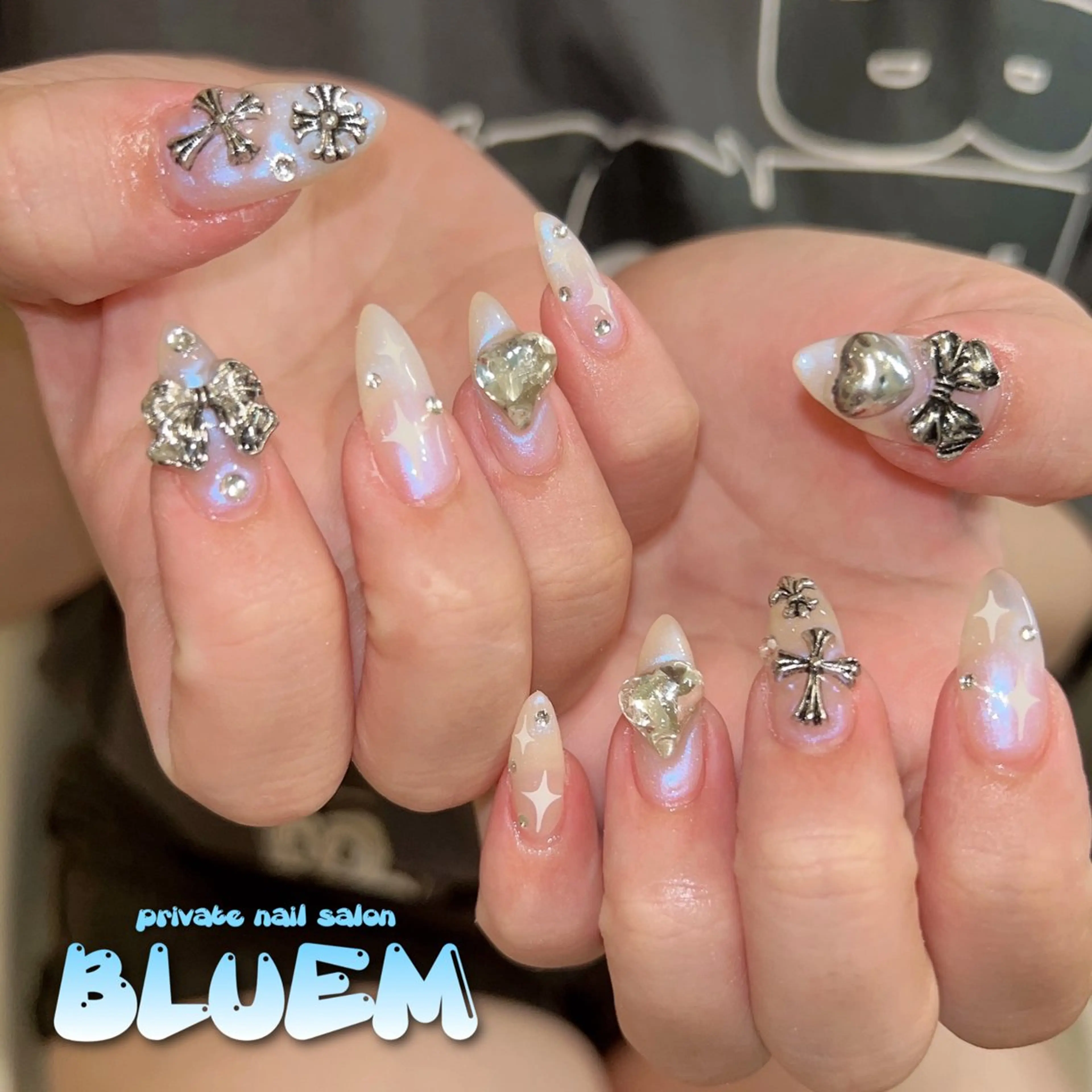 ネイル ハンドネイル BLUEM なな🐶のネイルデザイン