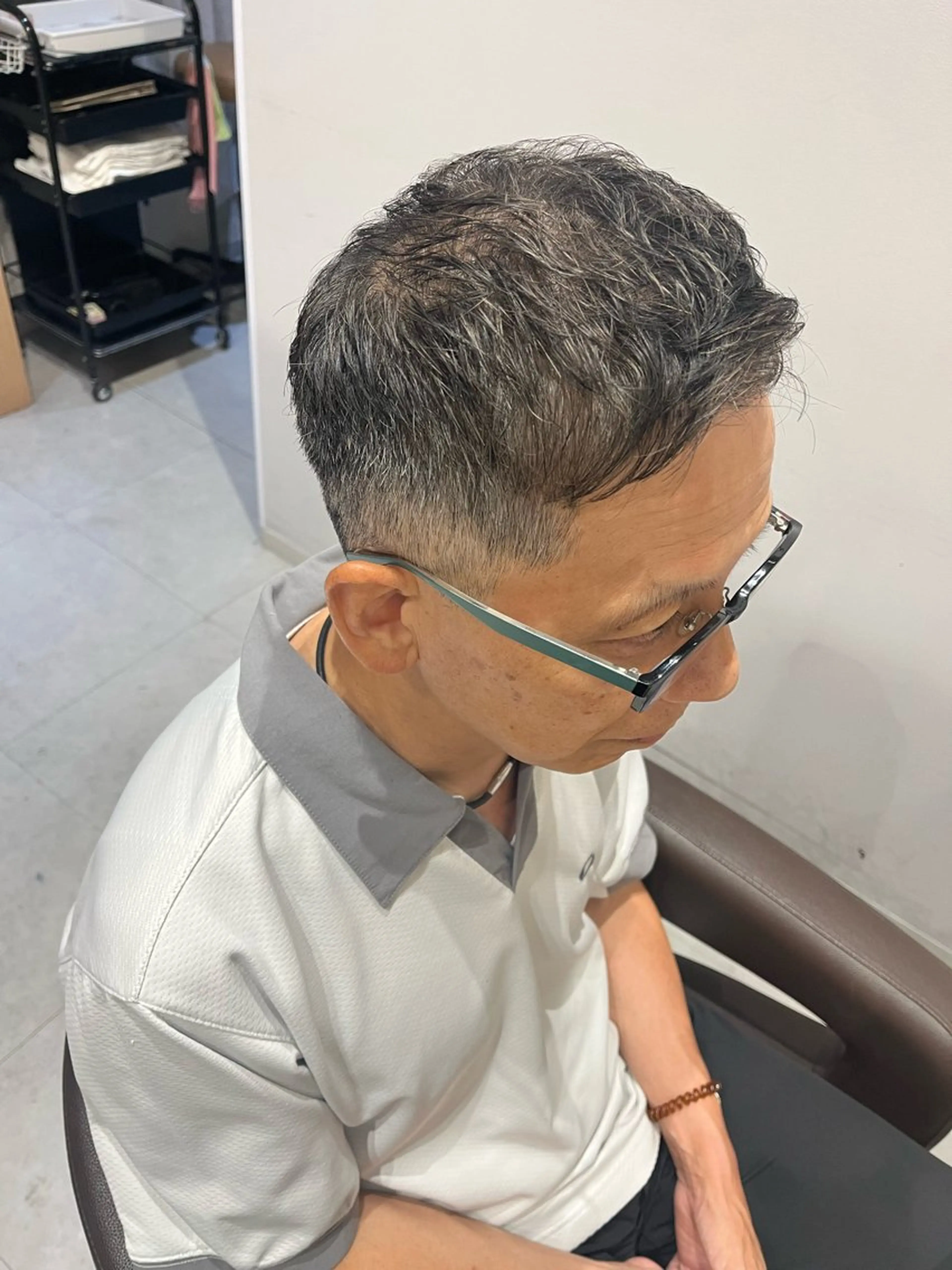 メンズ フェードカット Chere 金剛店 髙木翌のヘアスタイル