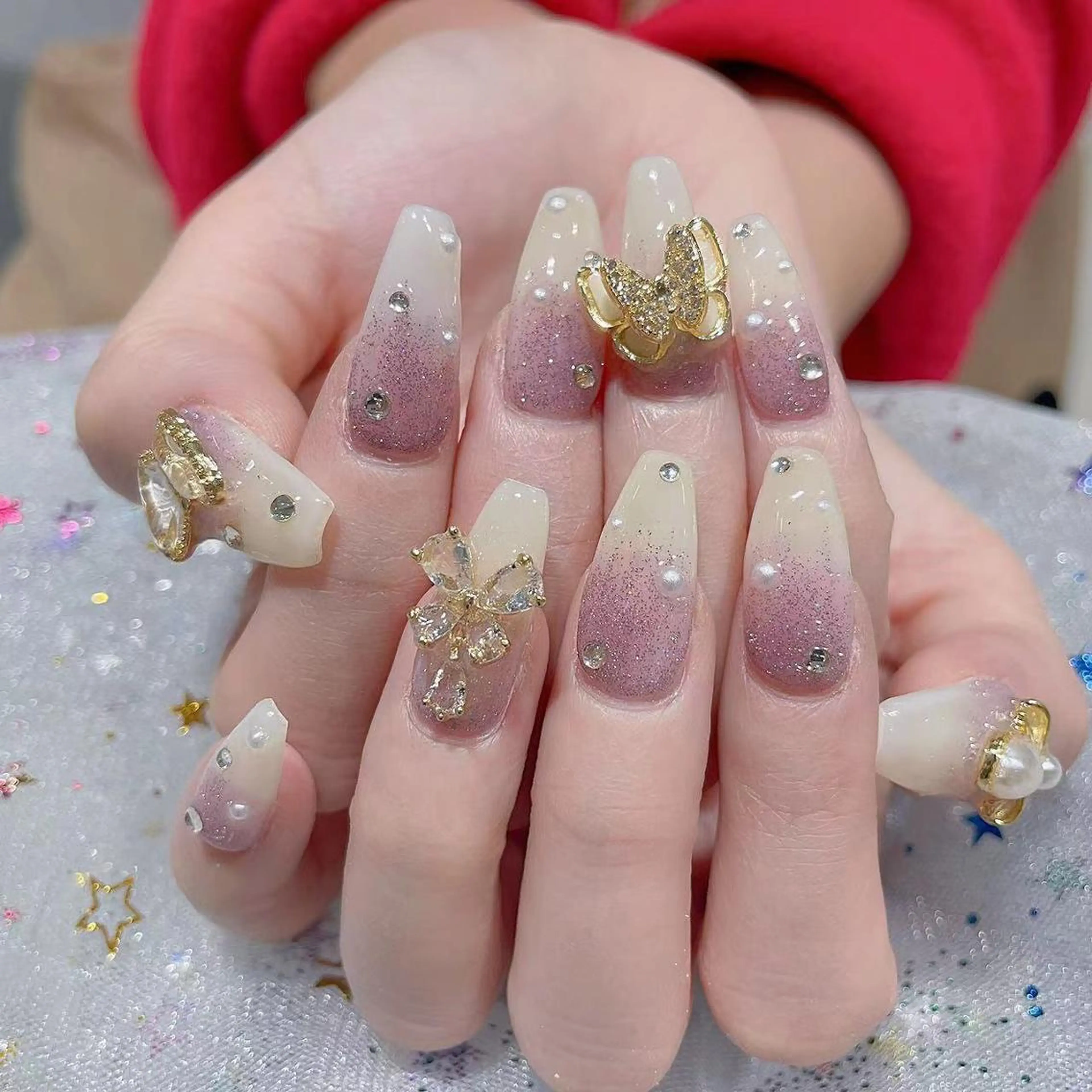 ネイル ハンドネイル Queens テイのネイルデザイン