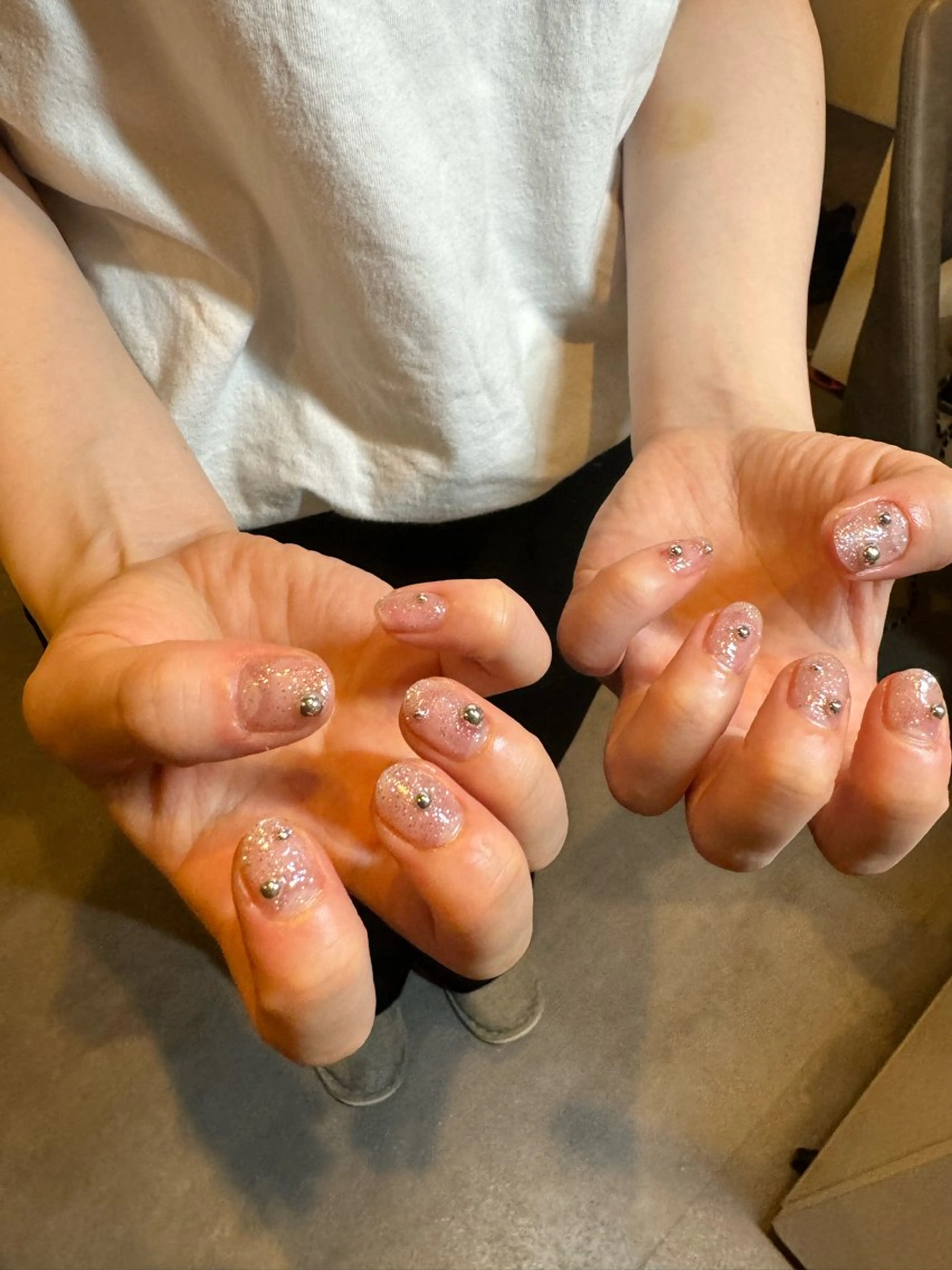 ネイル ハンドネイル 濱岡 咲のネイルデザイン