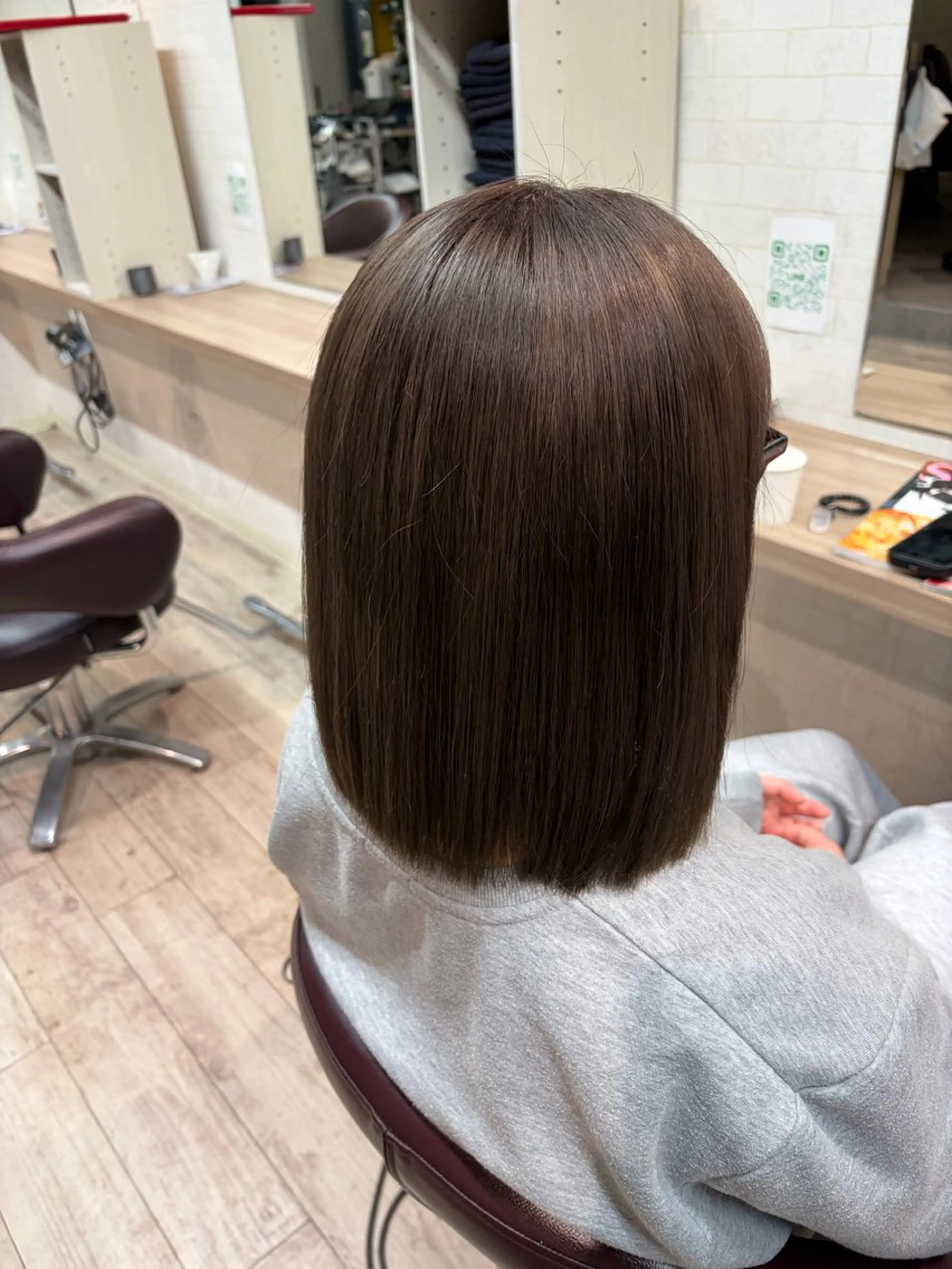 カラー ブリーチ ブラウンカラー ヘーゼル ヘアカラー 大賀 鈴のヘアスタイル