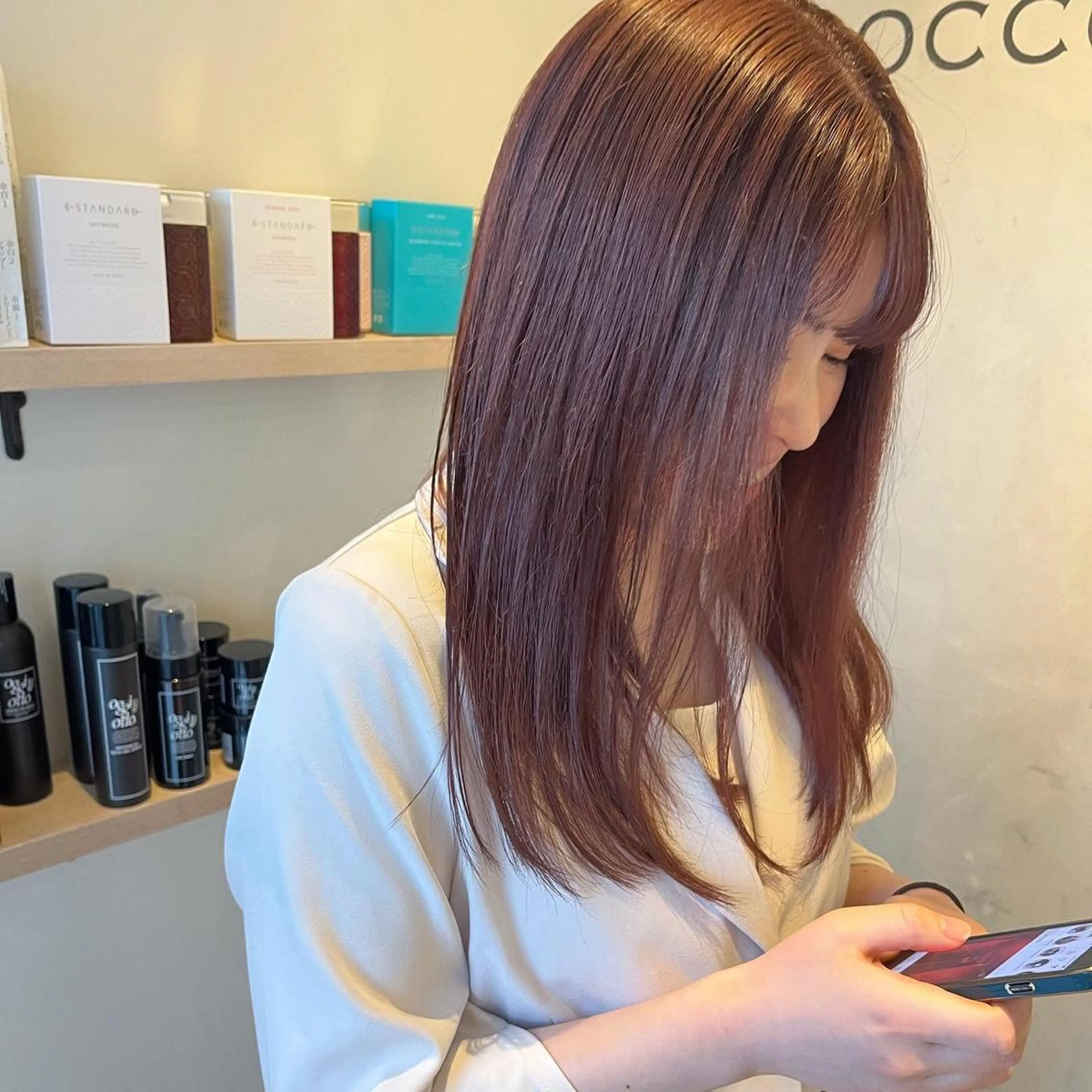 ロング ヘアカラー MAI ROCCO3rdのヘアスタイル
