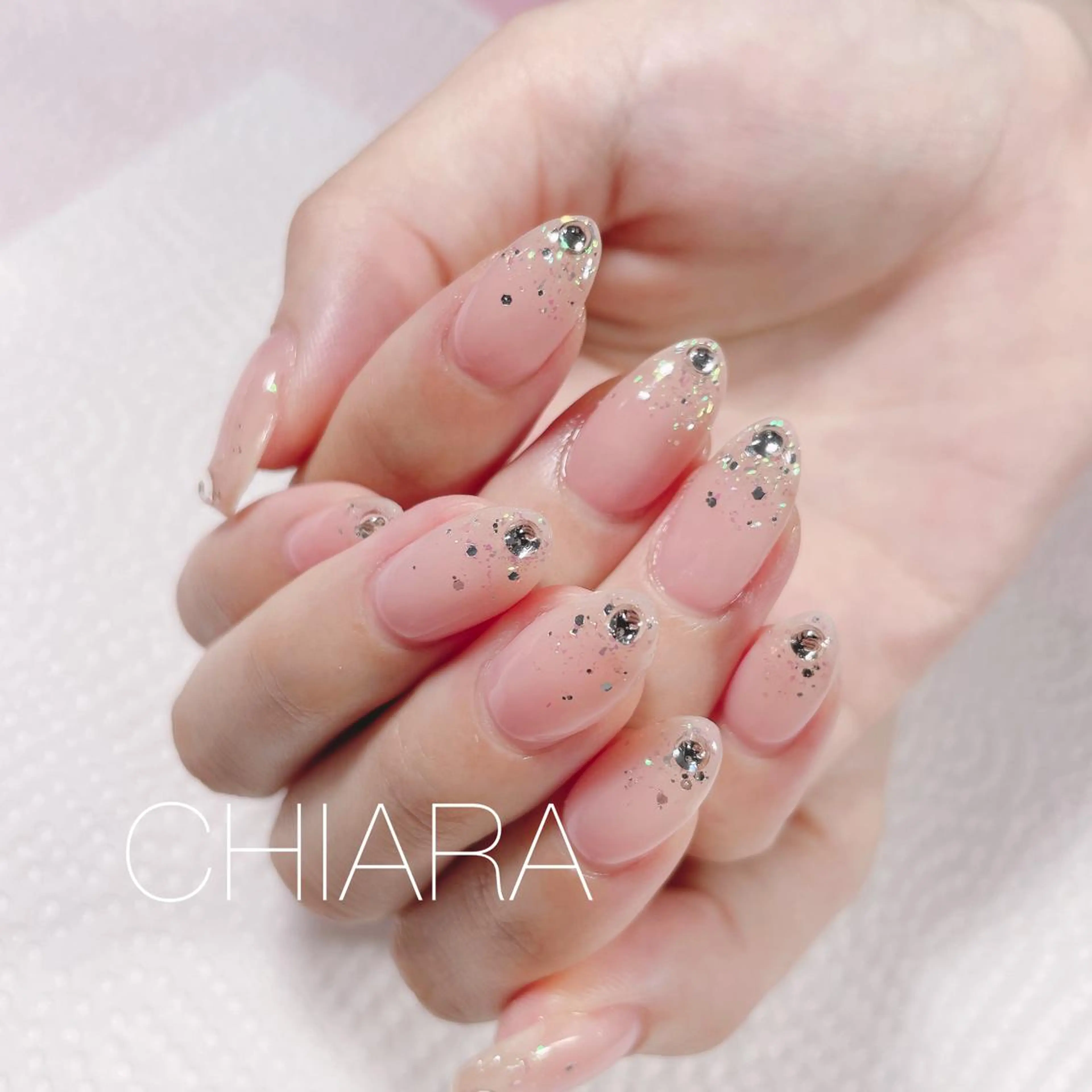 ネイル キラキラネイル CHIARA nailsのネイルデザイン