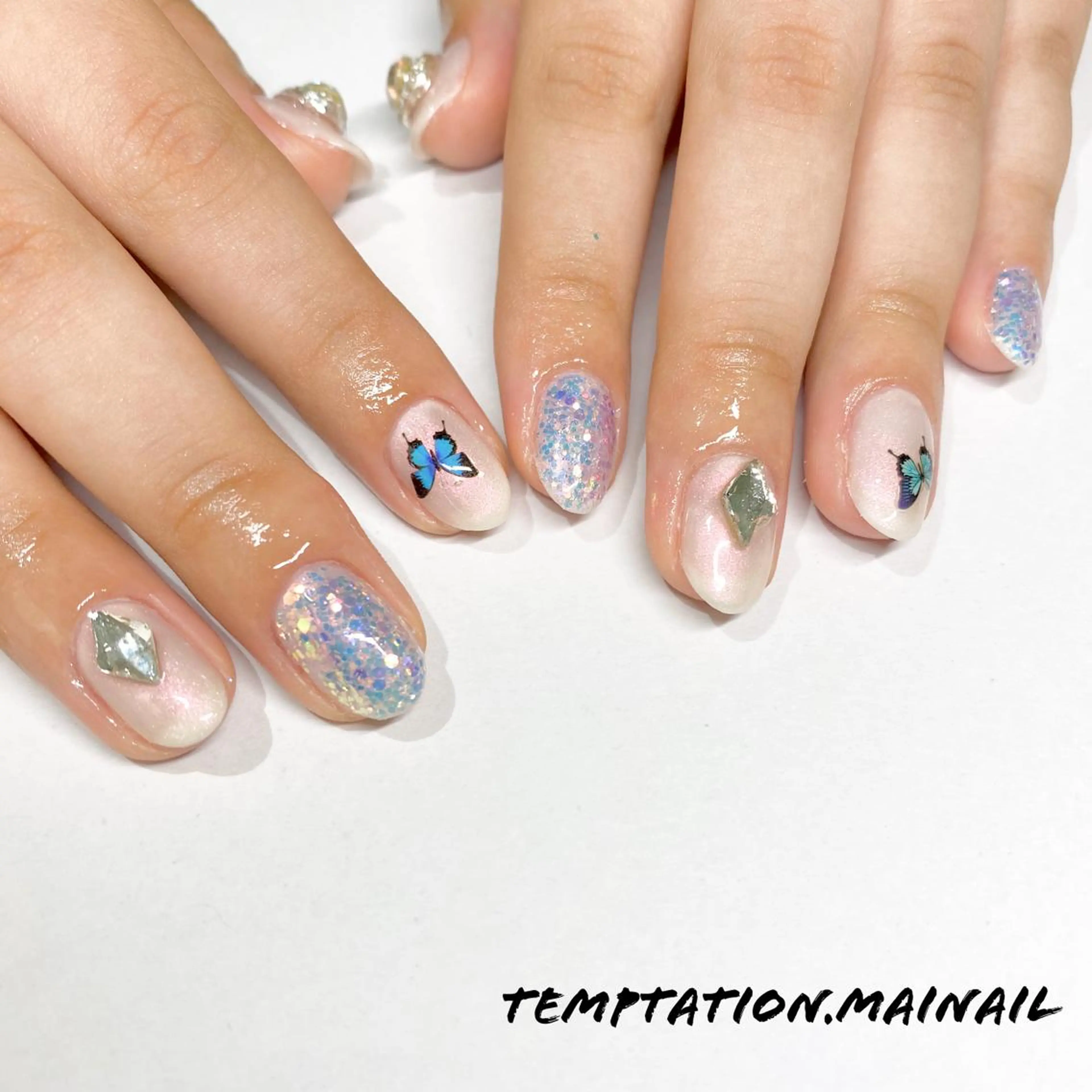 ネイル Temptation mainailのネイルデザイン