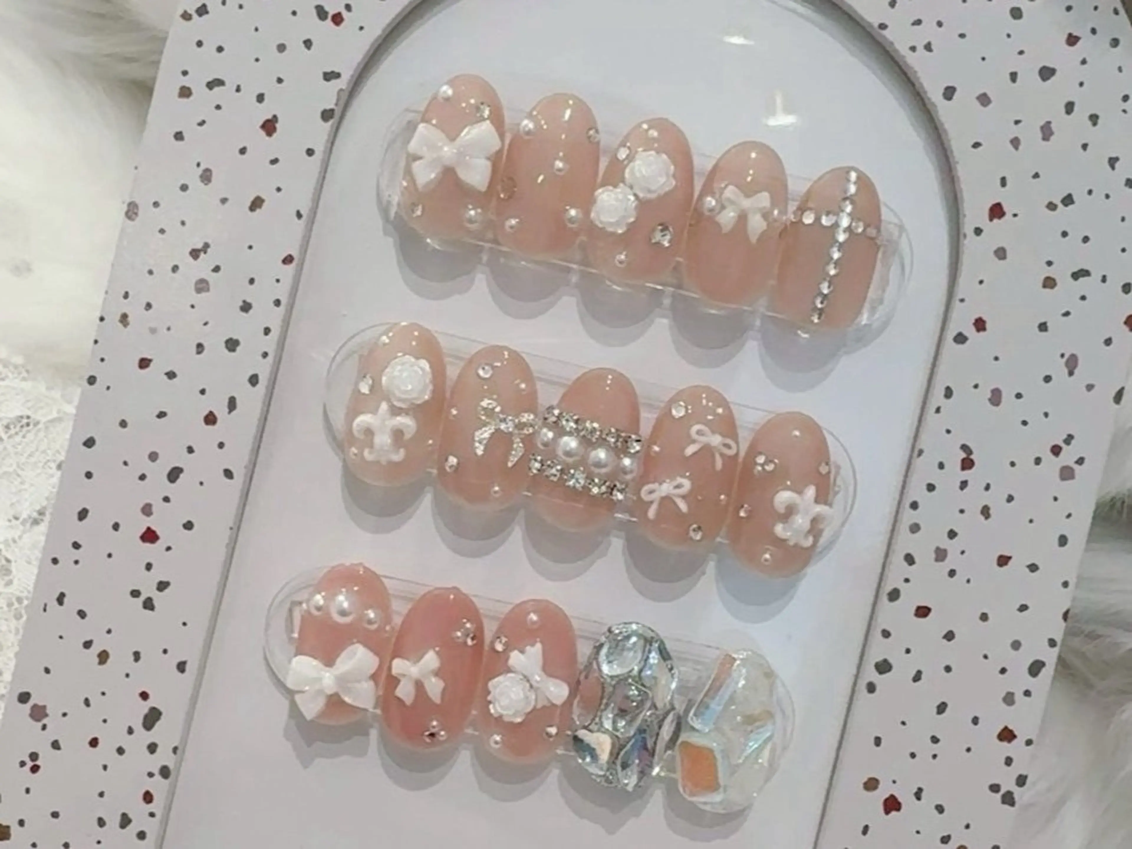 ネイル anju🌷 𓂃𓈒𓏸︎︎︎︎のネイルデザイン