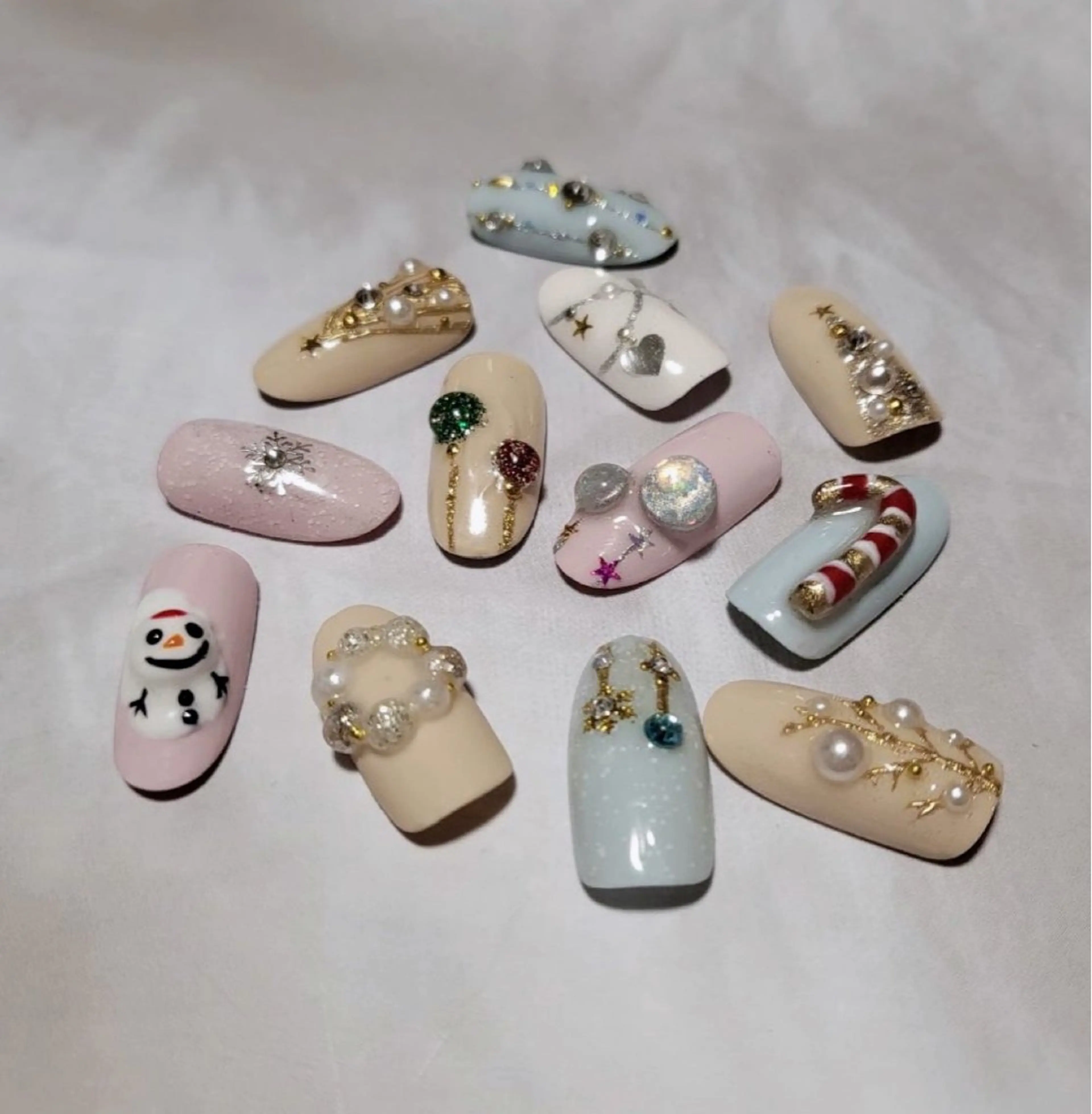 ネイル アートネイル 冬ネイル クリスマス BLANC.nail yuuのネイルデザイン