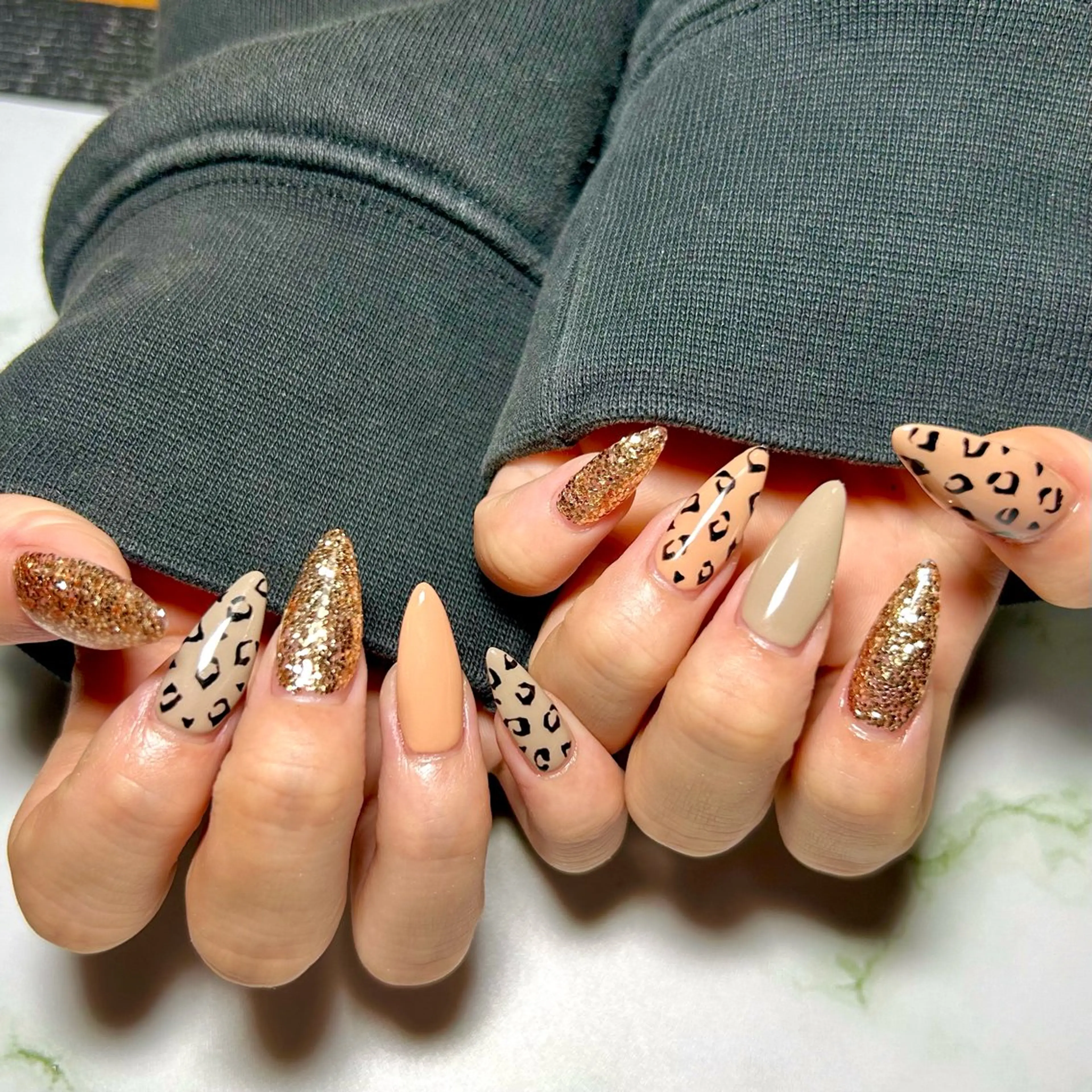 ネイル ハンドネイル 𝑩𝒆𝒍𝒍𝒂 𝒏𝒂𝒊𝒍のネイルデザイン