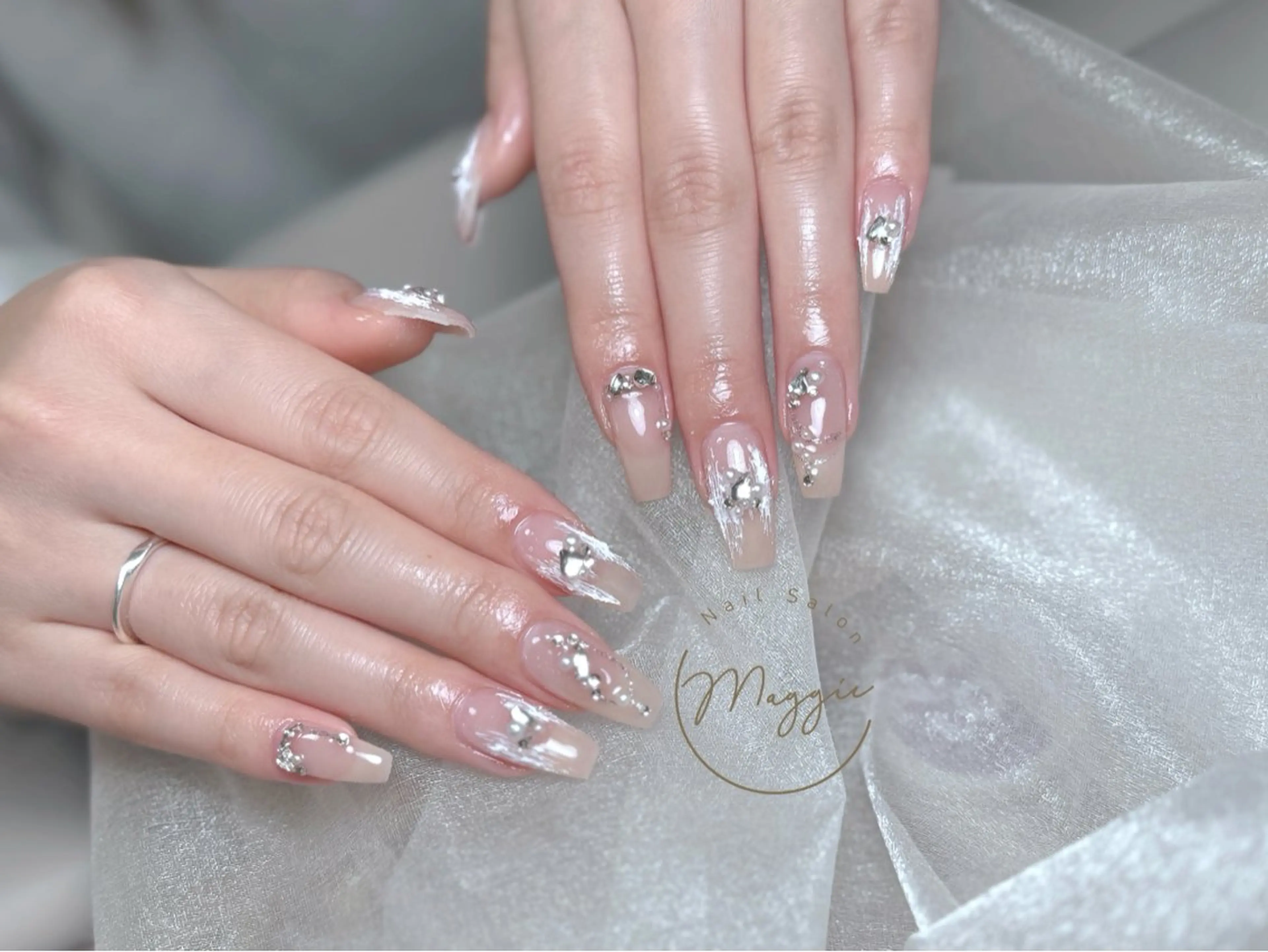 ネイル Maggie Nail🦩のネイルデザイン