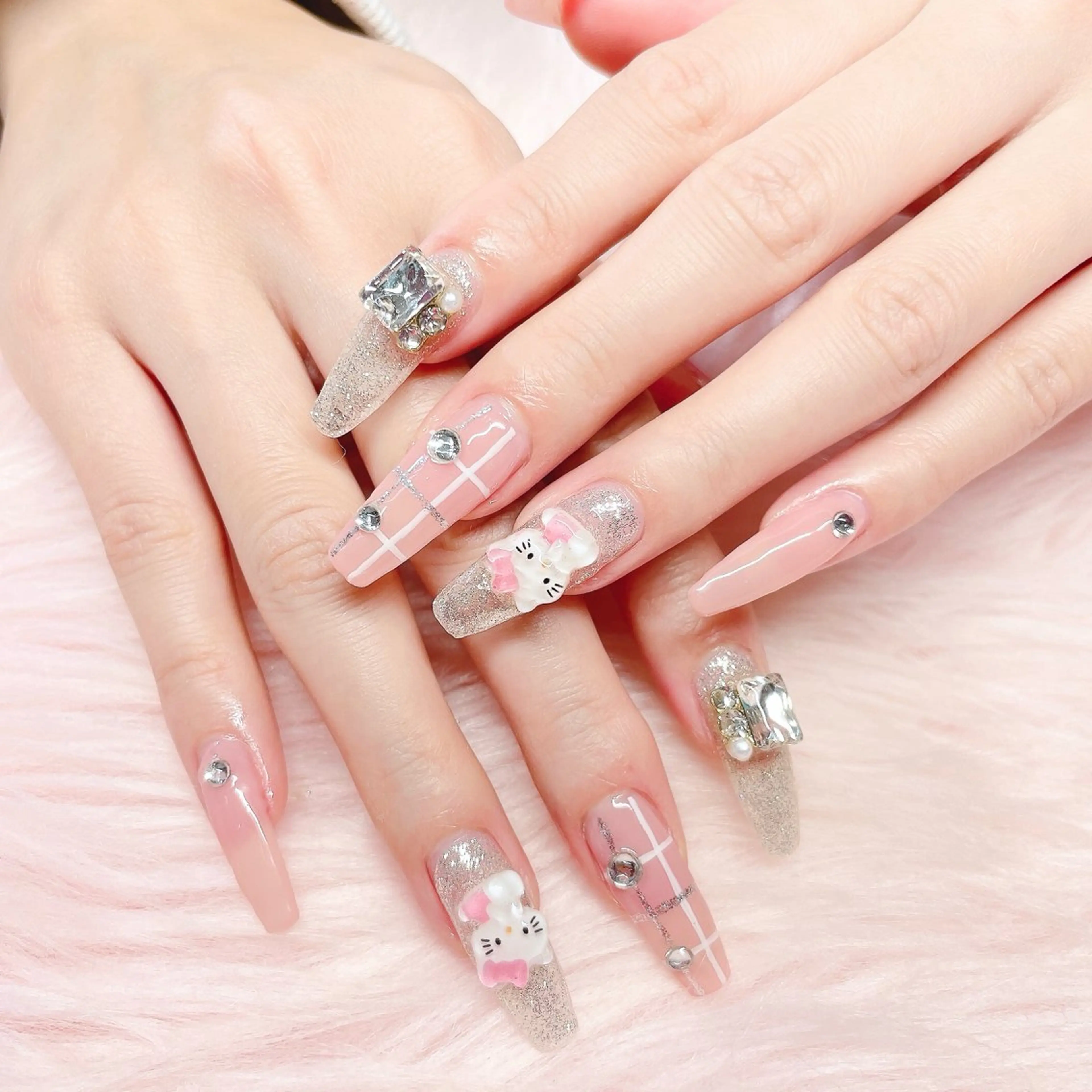 ネイル ハンドネイル MignonReve ♡EIMI🌈のネイルデザイン