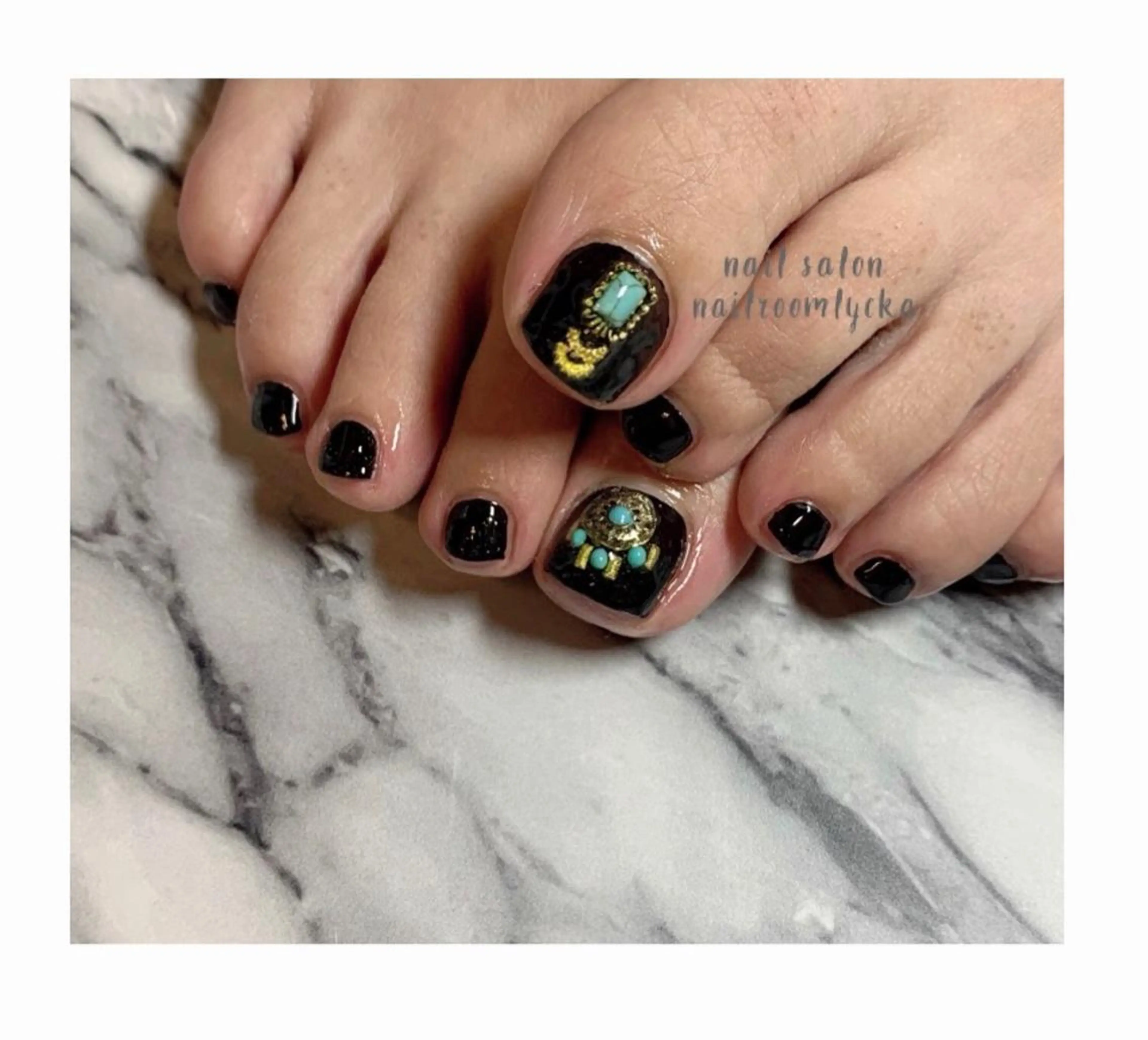 ネイル ﾈｲﾙﾙｰﾑﾘｯｶ 𝐦𝐚𝐲𝐮のネイルデザイン