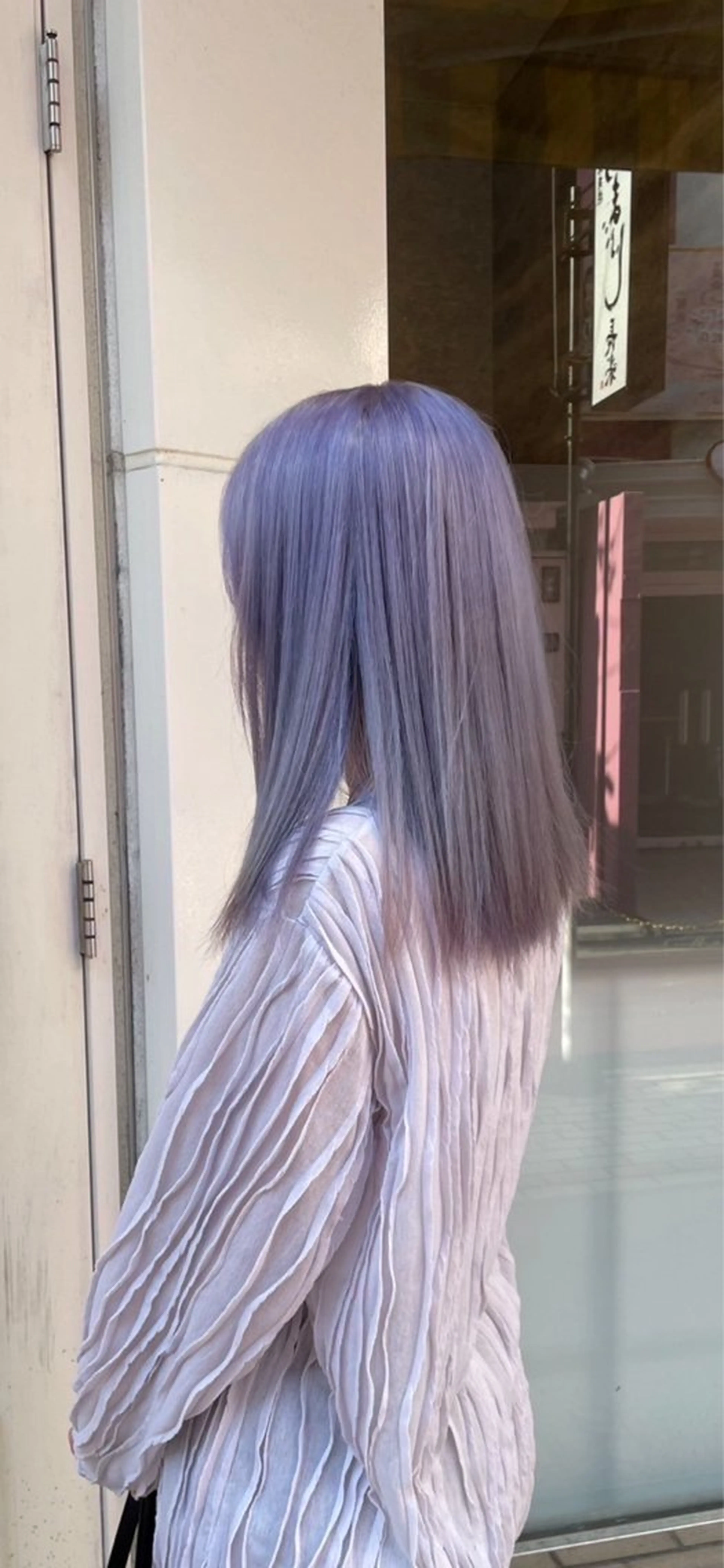 セミロング カラー ベージュカラー ブリーチ ブルーカラー ダブルカラー グラデーションカラー Blanco Color&Careのヘアスタイル