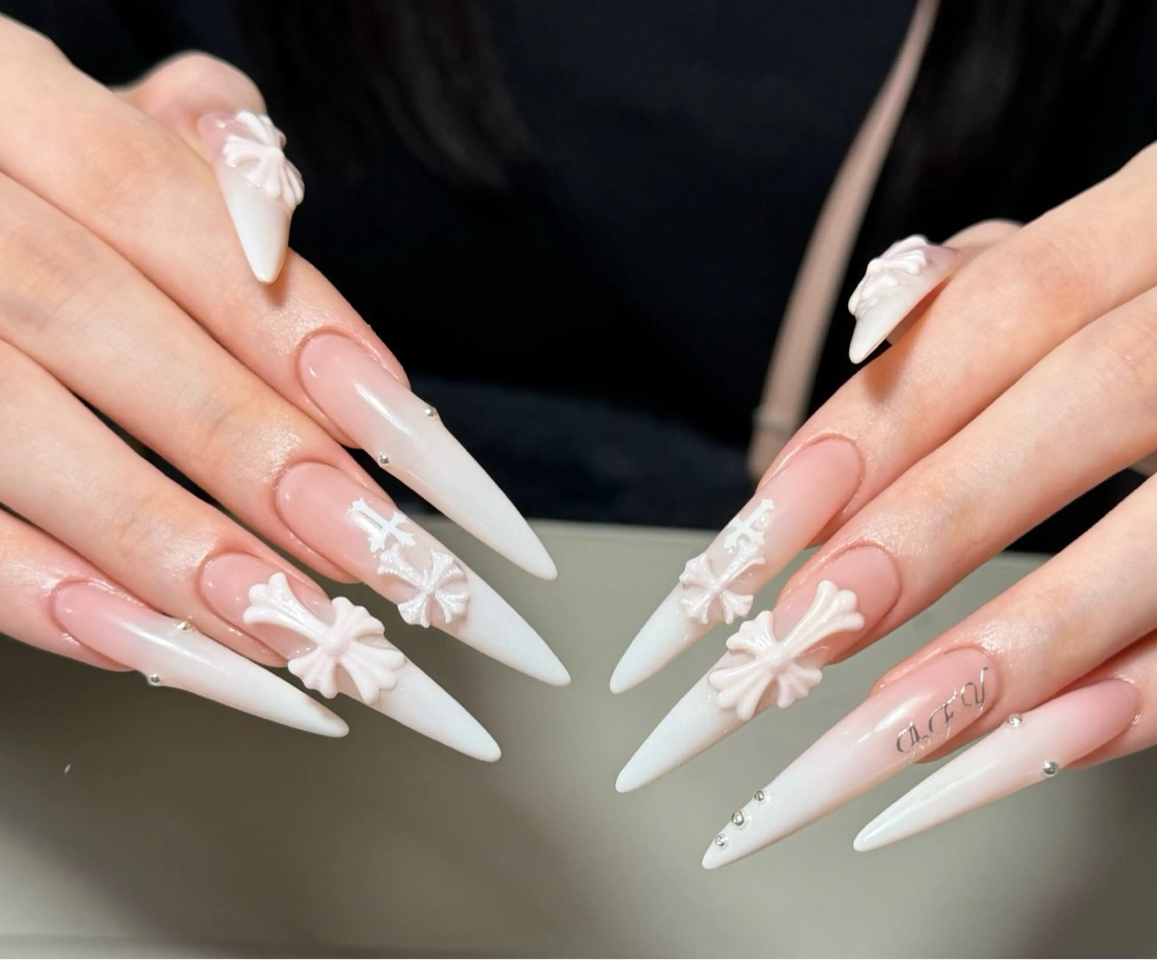 ネイル ハンドネイル ハンドケア 🍑 momo_nailのネイルデザイン