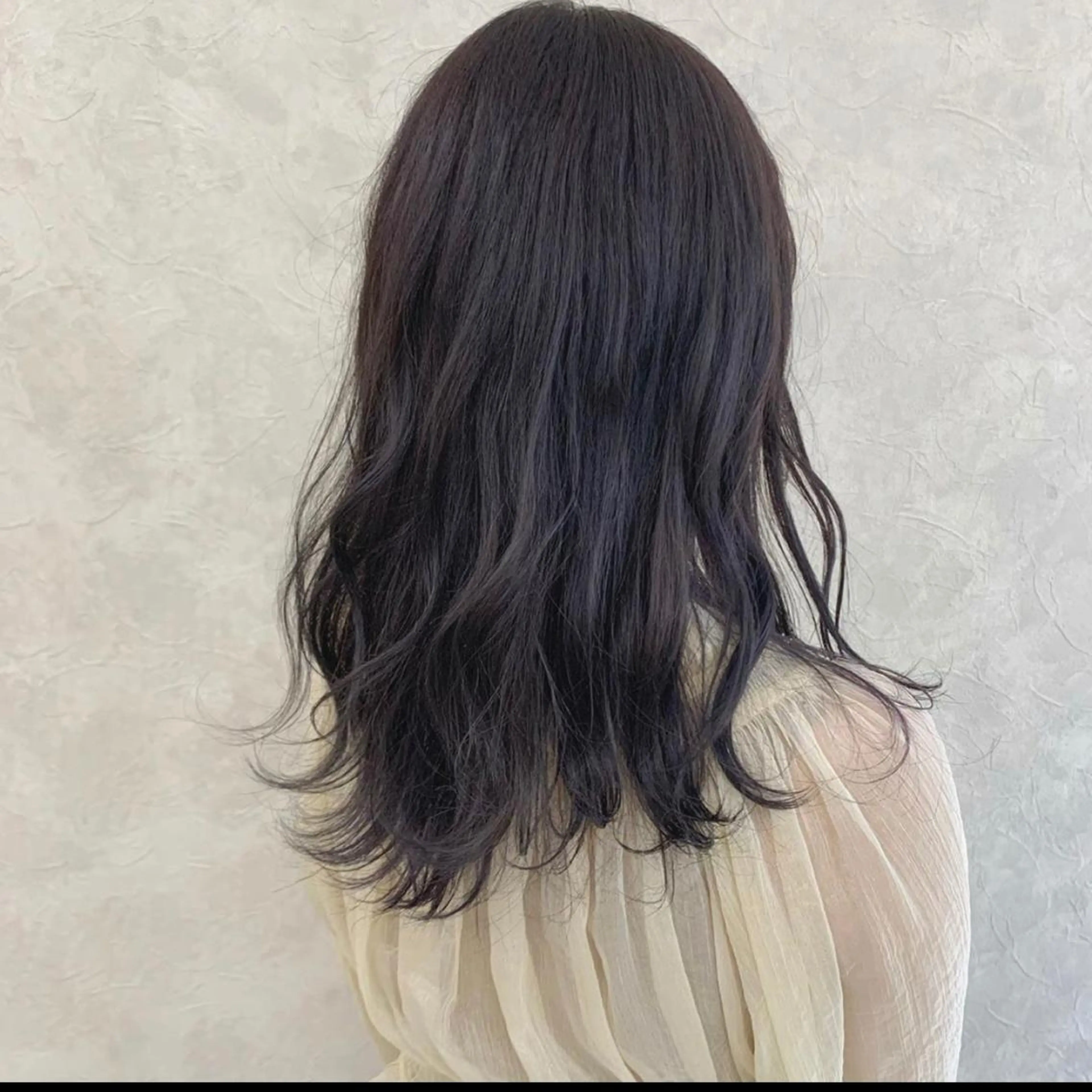 ミディアム カラー ヘアアレンジ ブリーチ ラベンダーカラー 眉毛ワックス konomiの眉毛・アイブロウイメージ