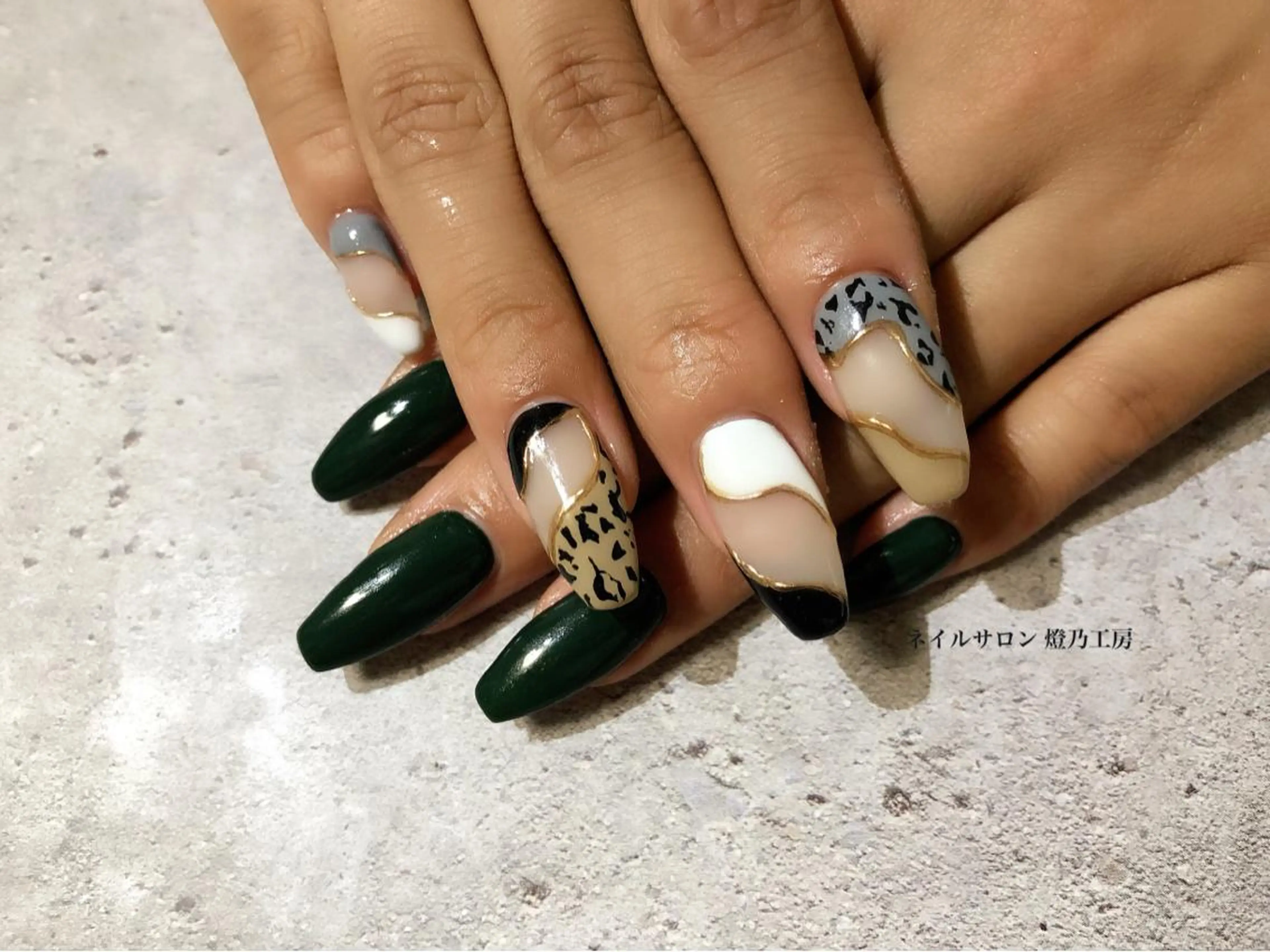 ネイル 伊藤 美里のネイルデザイン