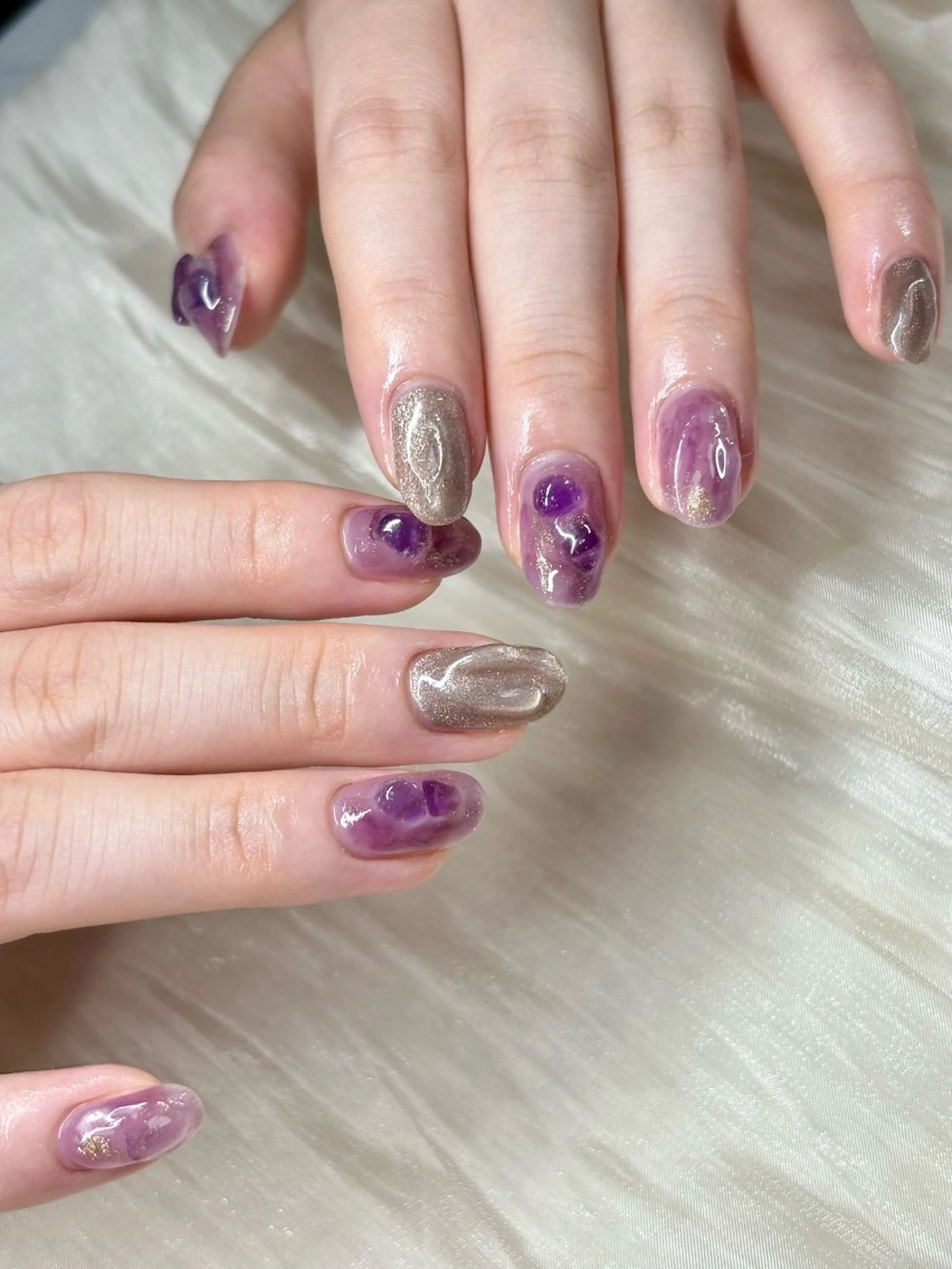 ネイル アートネイル マグネットネイル ニュアンスネイル ETE LUNA NAILのネイルデザイン