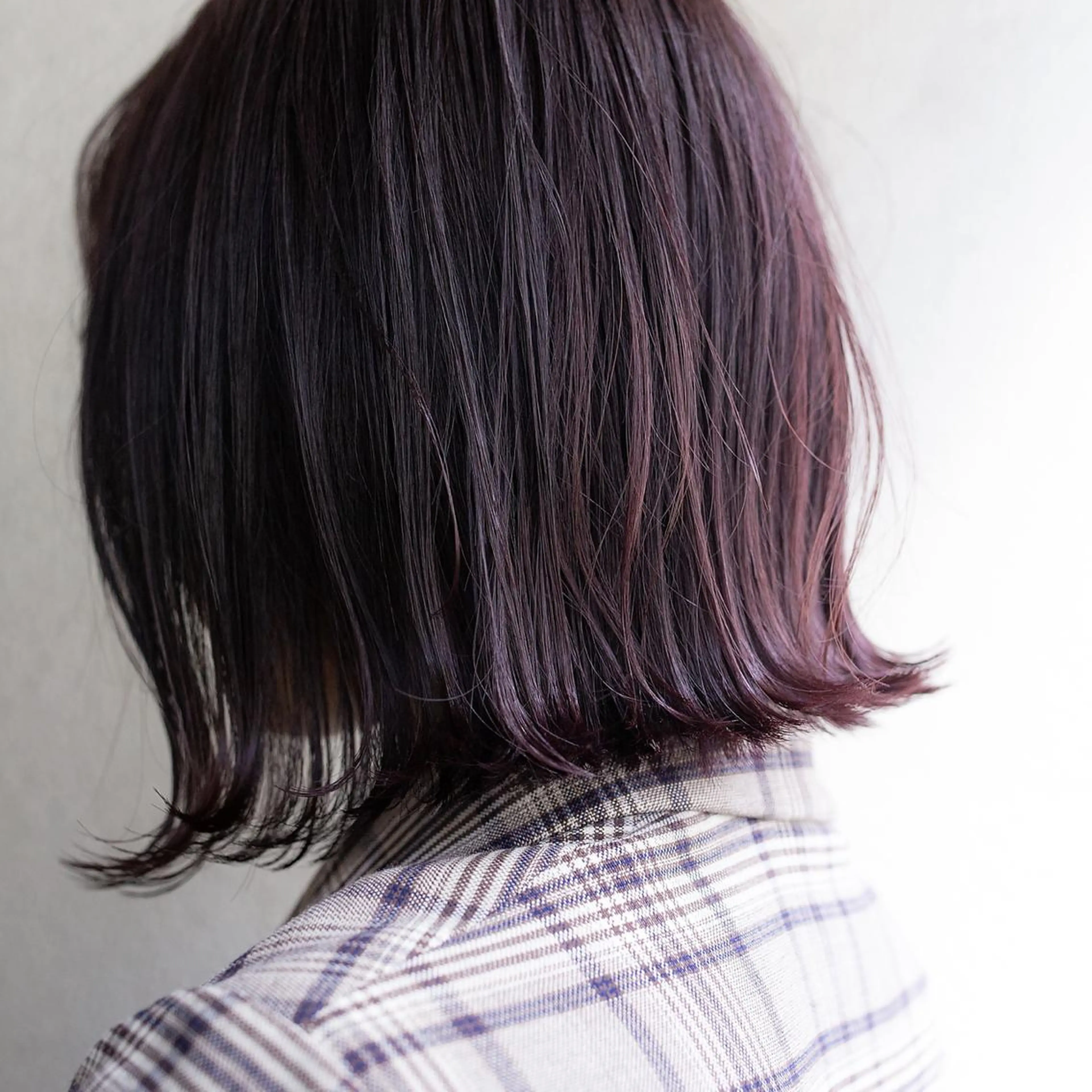 カラー ラベンダーカラー スパイキーショート パーマ　具志堅　太志のヘアスタイル