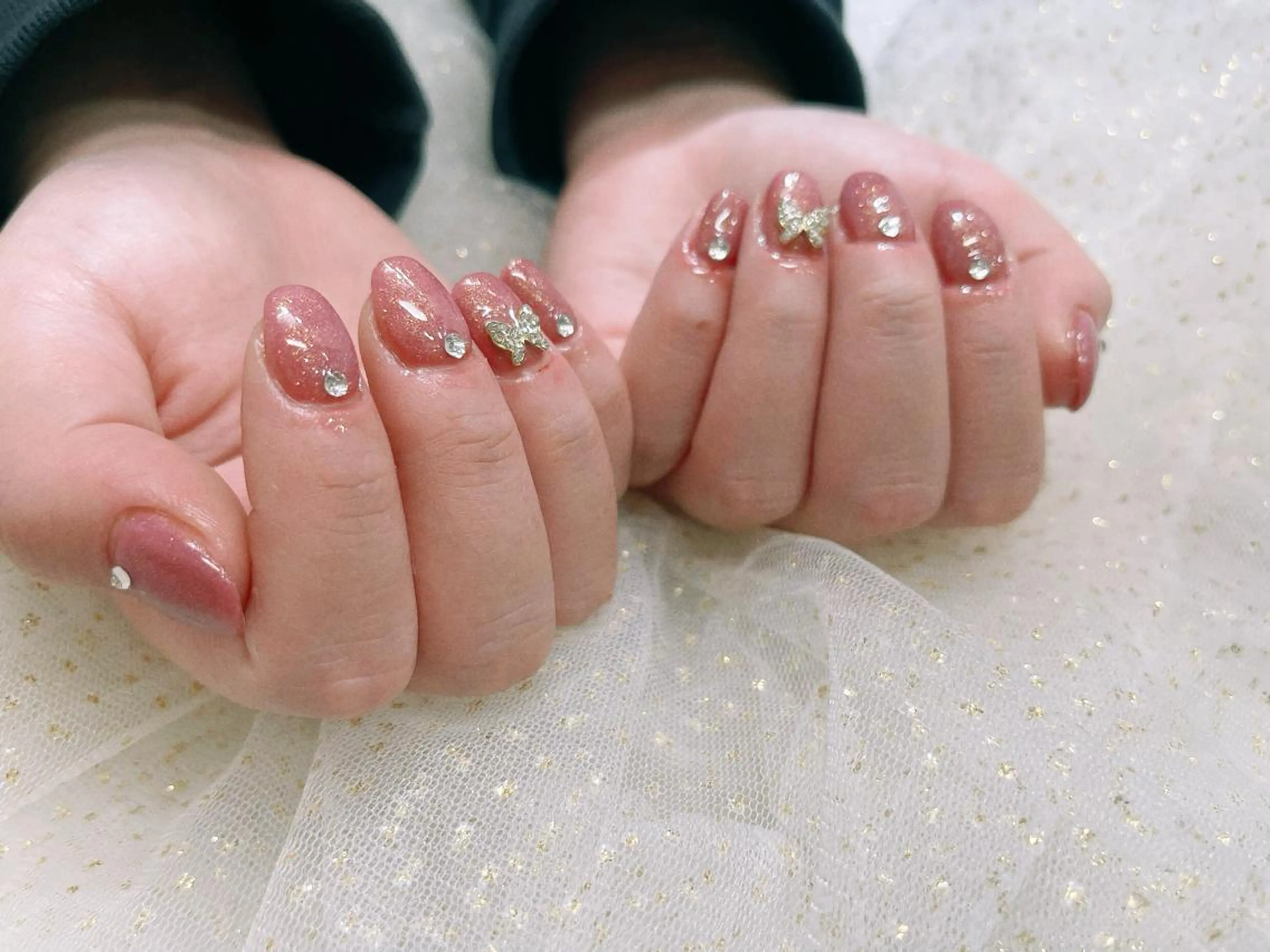 ネイル ストーンネイル Umi nail& eyelashのネイルデザイン